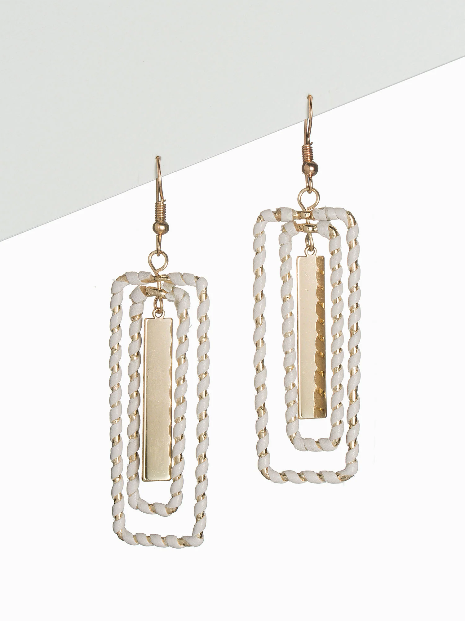 Layered Rectangle Cutout Earrings - Image 3
