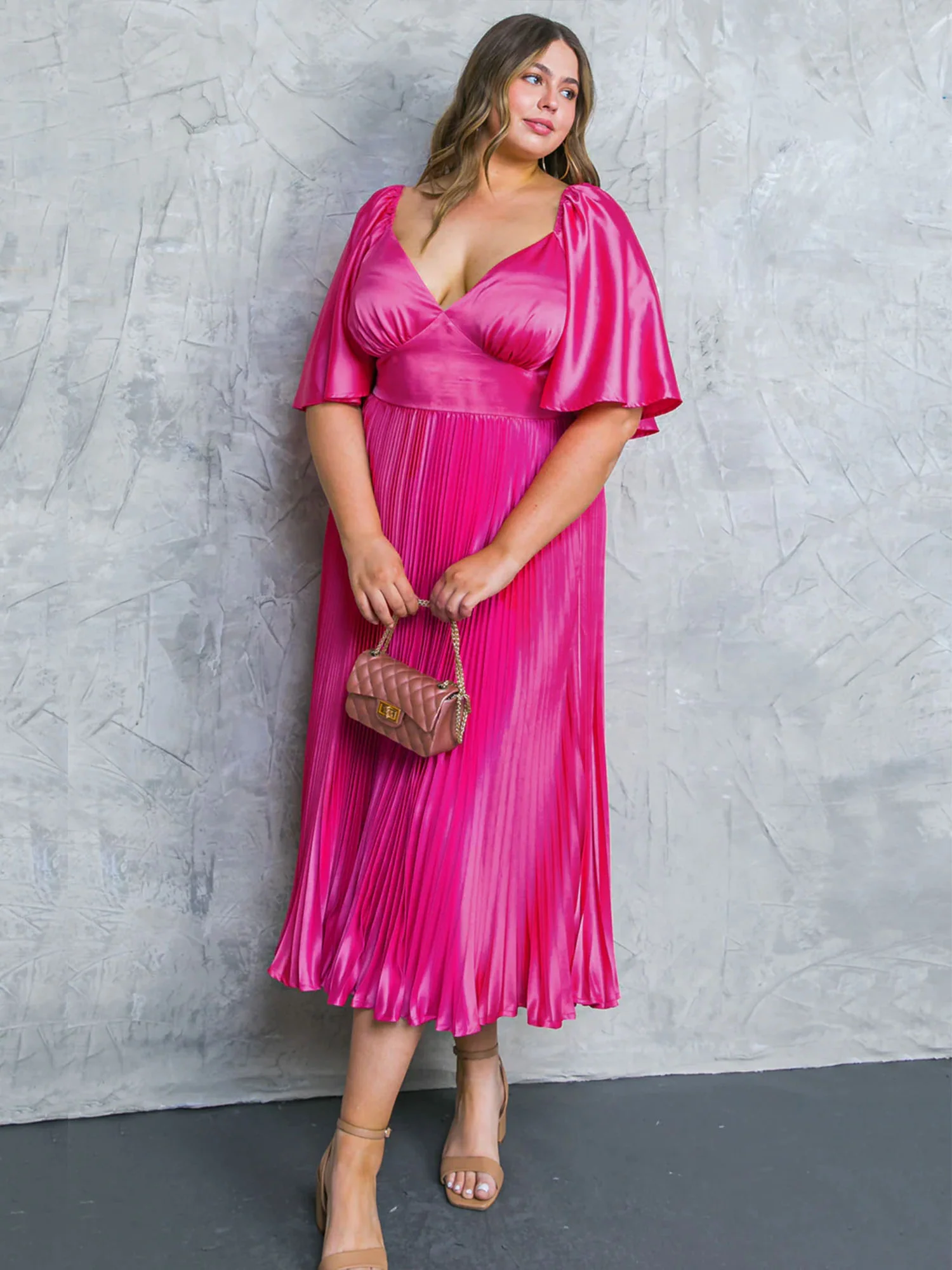 Plus Short Bell Sleeve Pleated Maxi Dress - Image 3