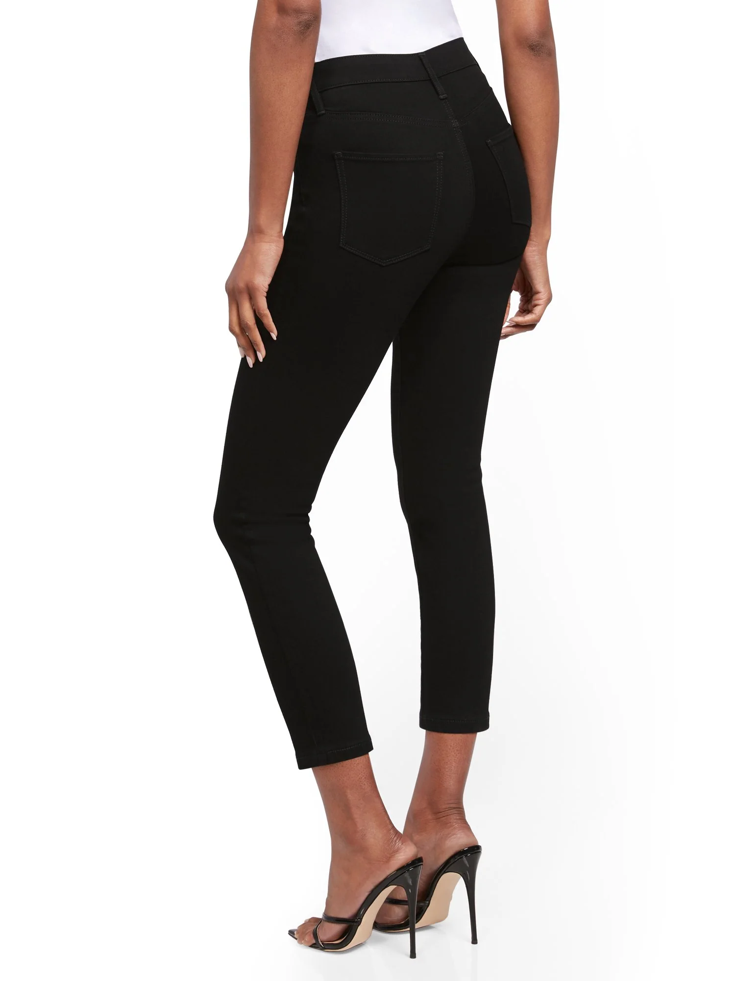 Abby High-Waisted Slimming Capri Jeans - Black - Image 3