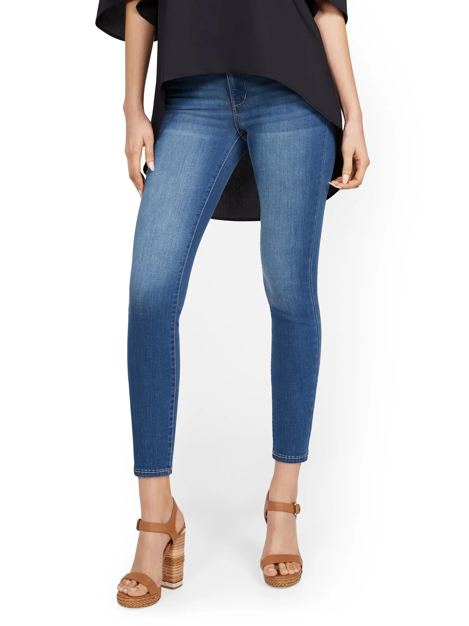 Abby High-Waisted Slimming Capri Jeans - Foxy Blue