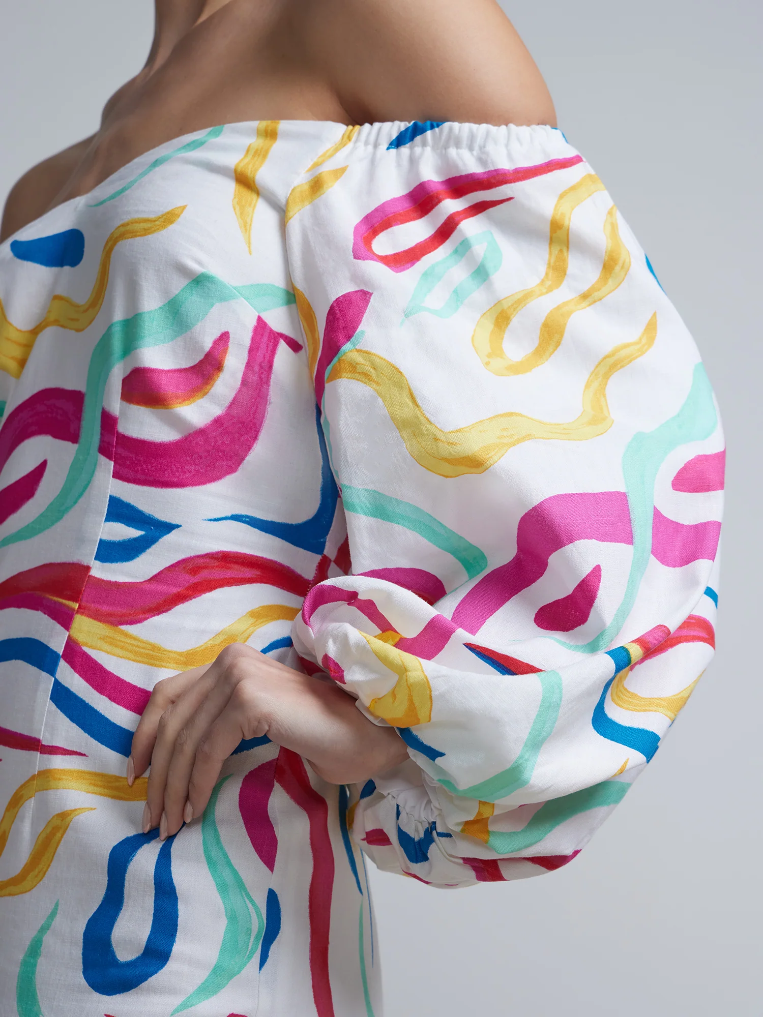 Abstract-Print Off-The-Shoulder Sheath Dress - Image 4