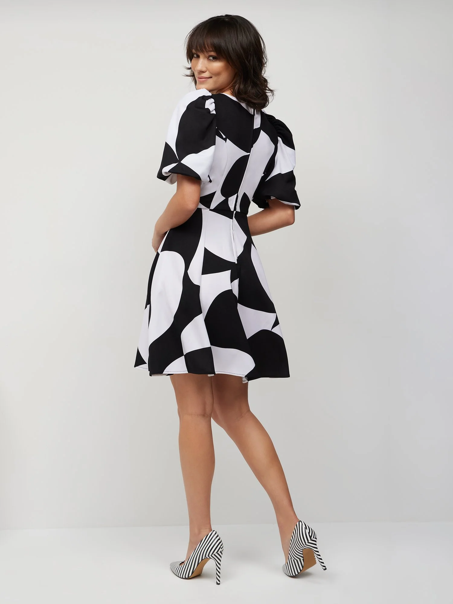 Abstract-Print Puff-Sleeve Flare Dress -  Magic Crepe® - Image 2
