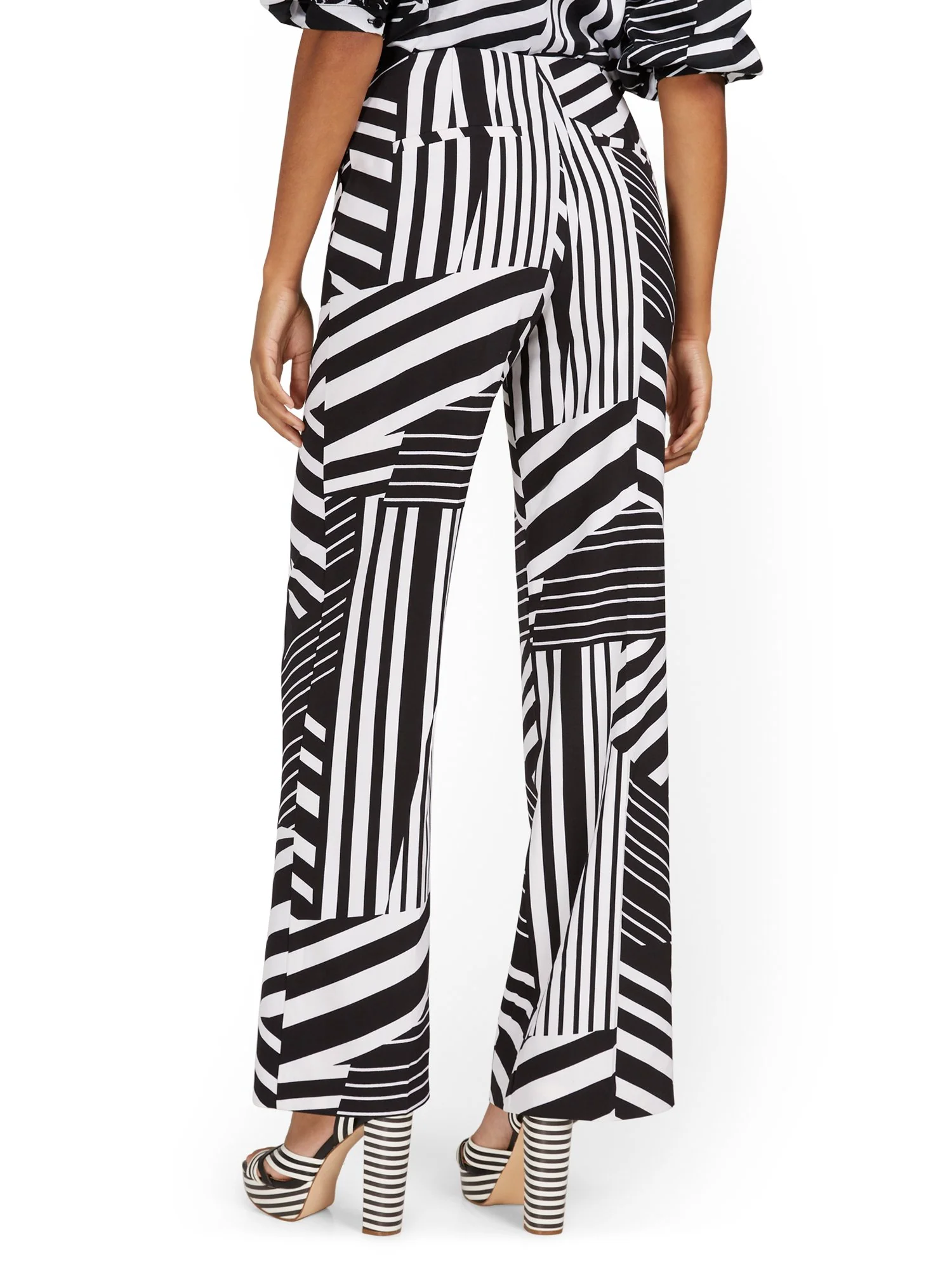 Black and White Abstract Wide-Leg Pant - Image 3
