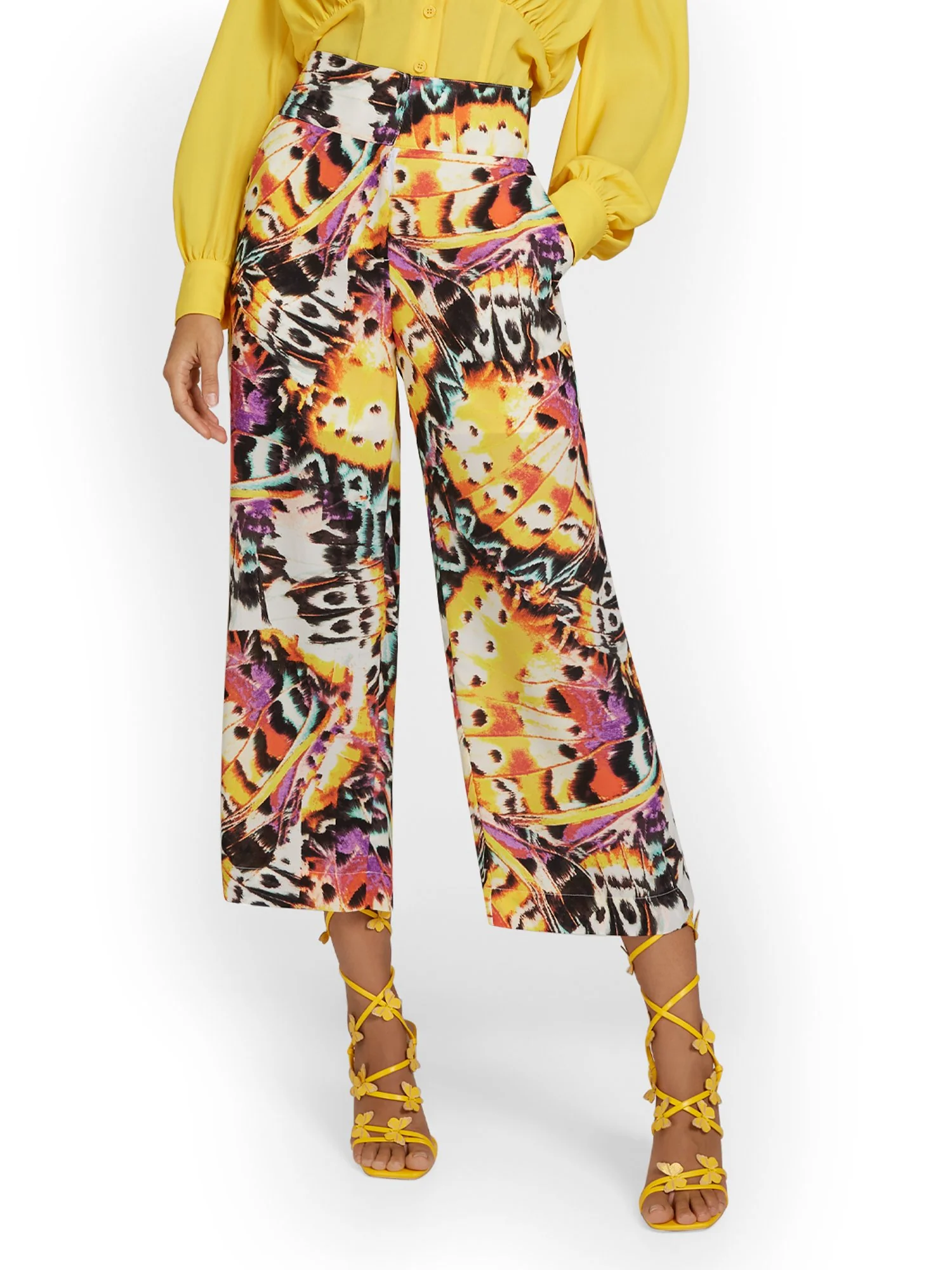 Butterfly-Print Wide-Leg Capri Pant - Image 2