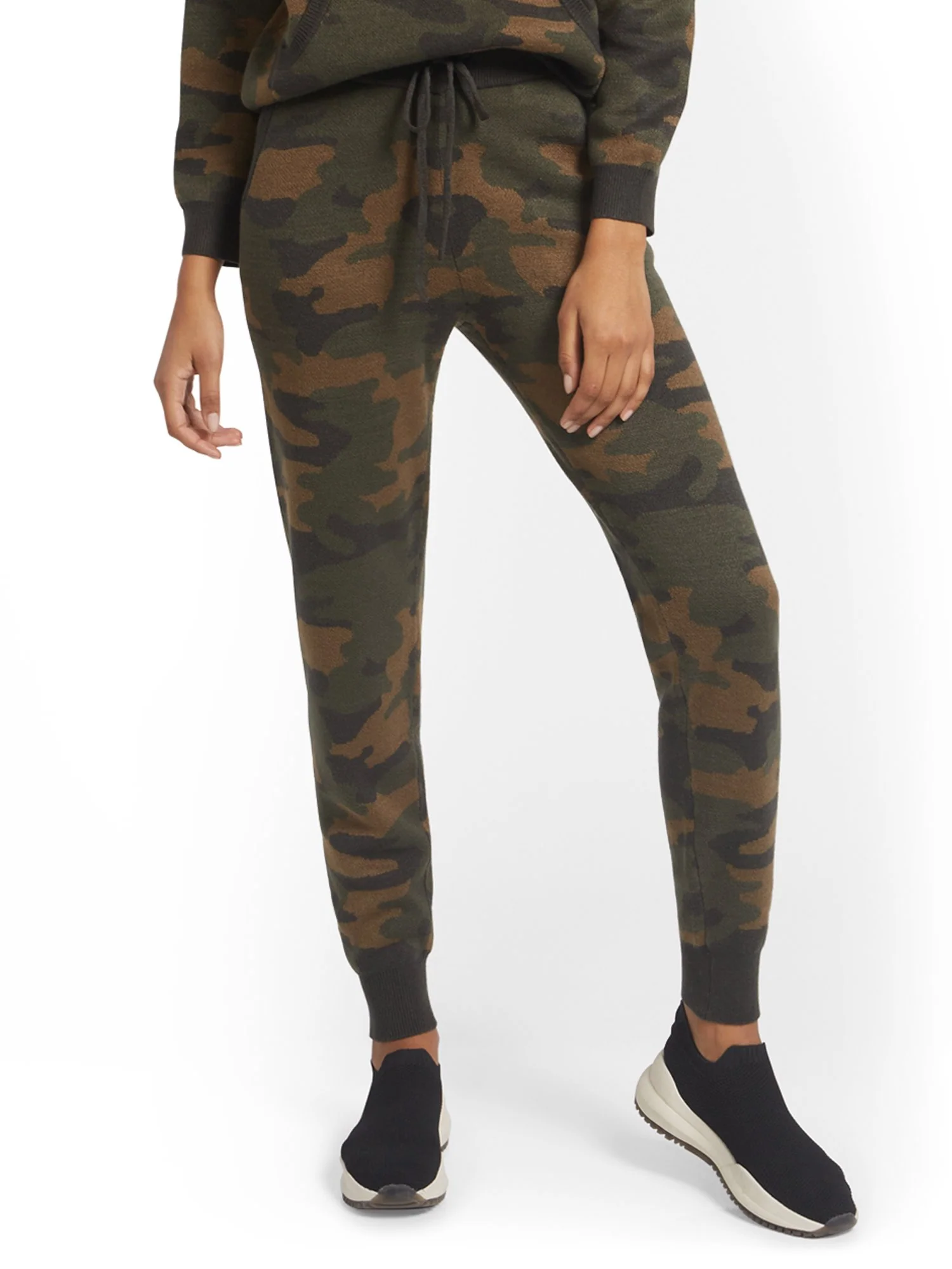 Camo-Print Drawstring-Tie Sweater Jogger Pant - Image 2