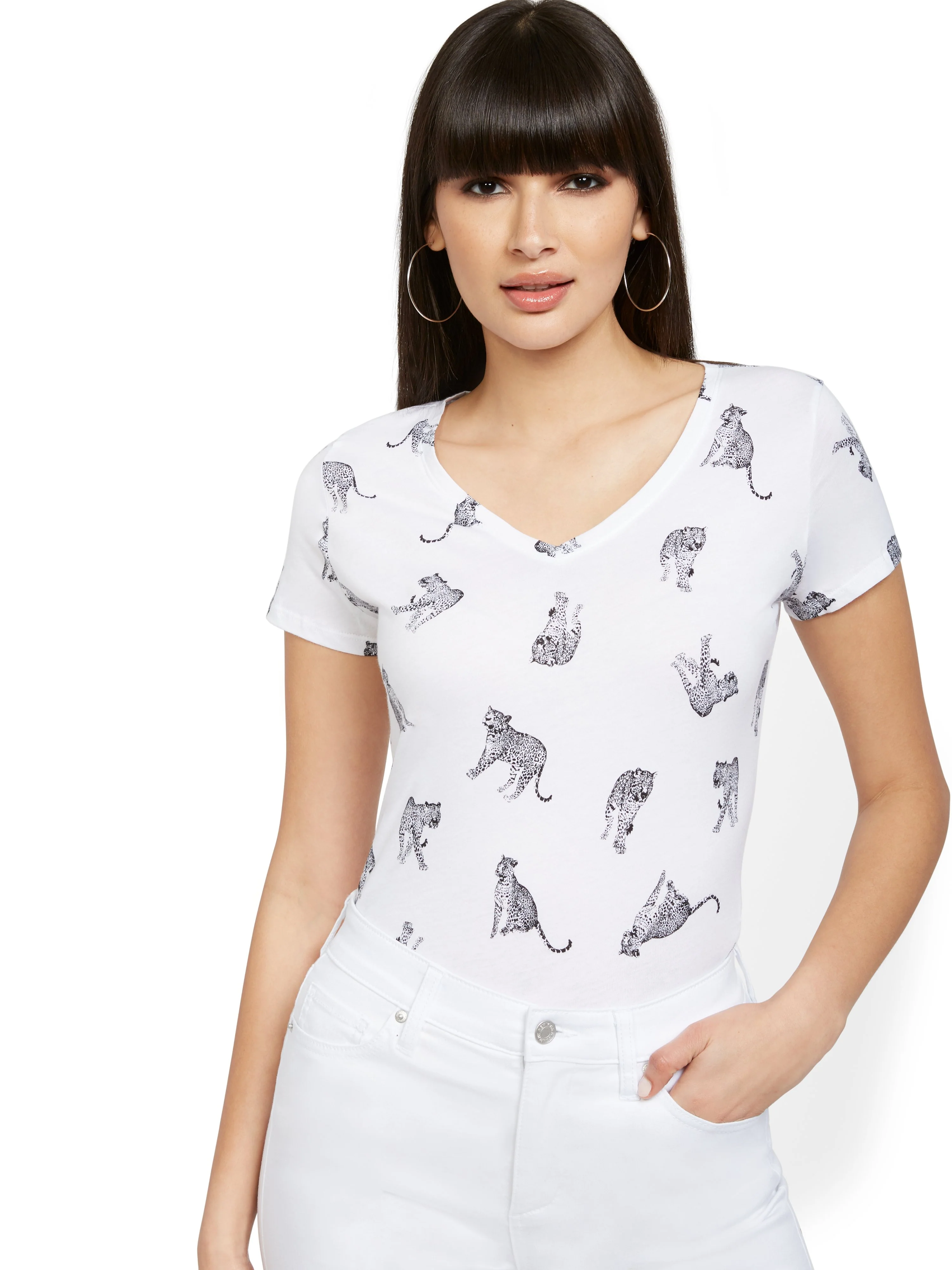 Cheetah-Print V-Neck Perfect Tee - Image 2