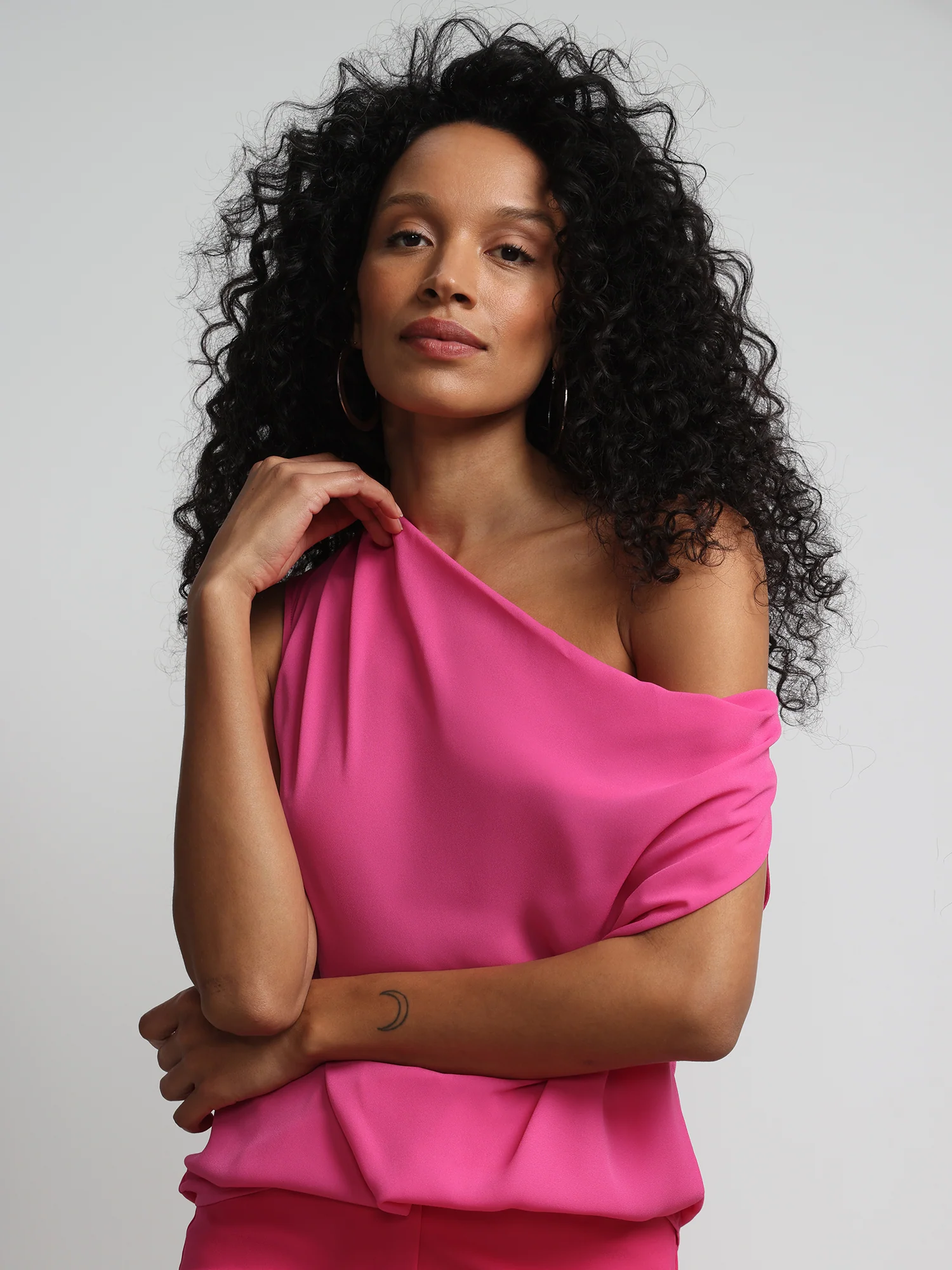 Cowl-Neck Flutter-Sleeve Blouse - Image 15