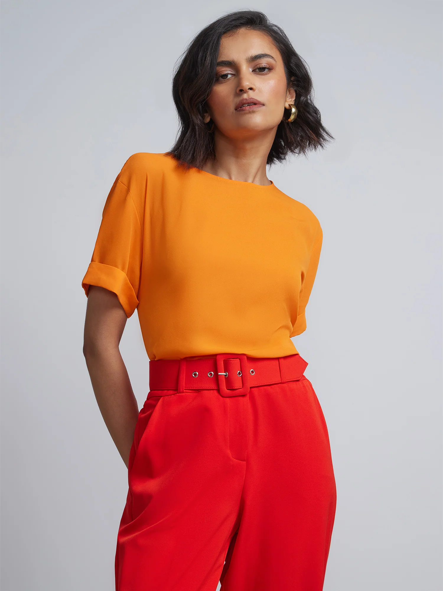 Crewneck Side-Slit Cuffed Tee - Image 13