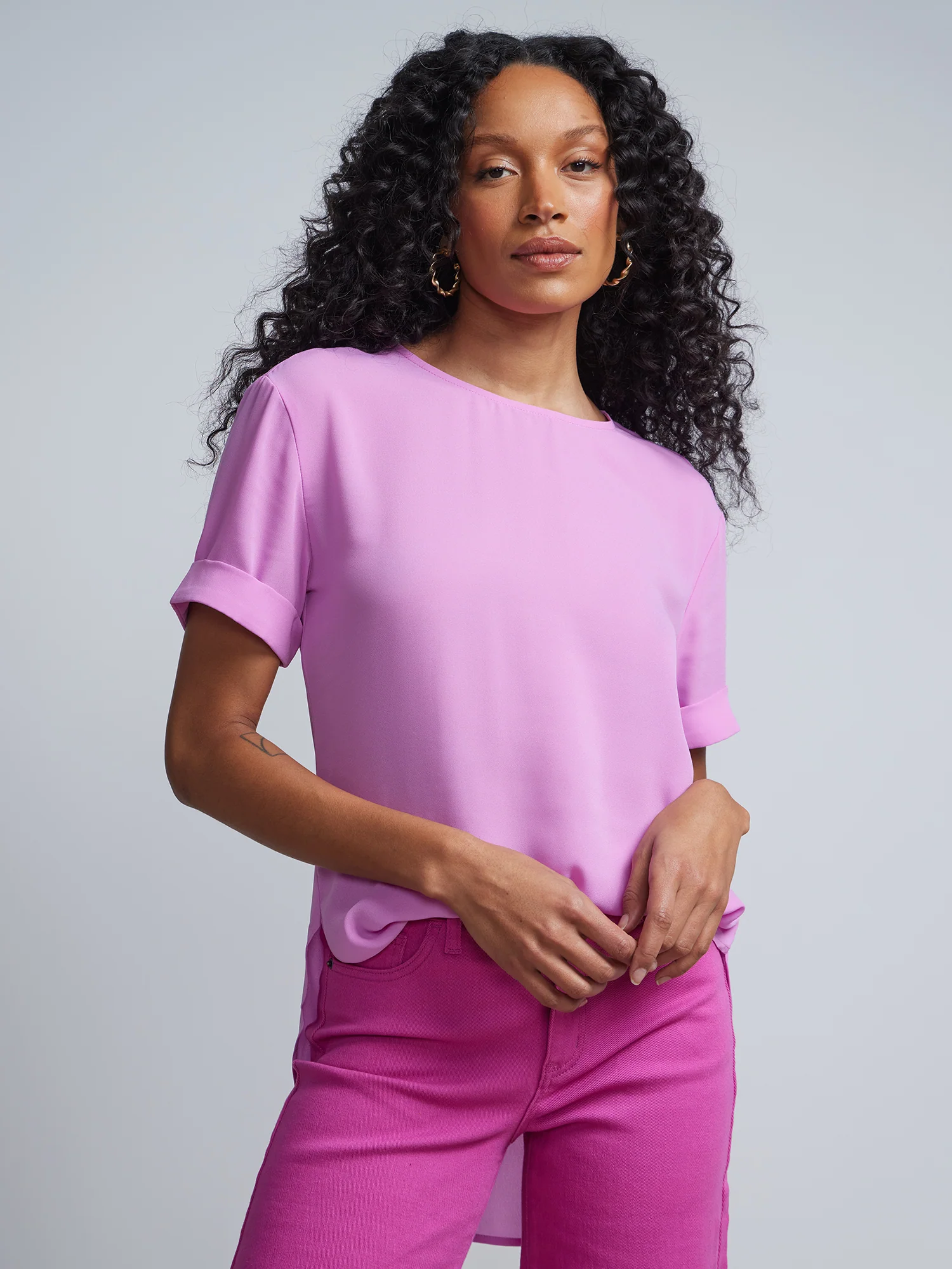 Crewneck Side-Slit Cuffed Tee - Image 9