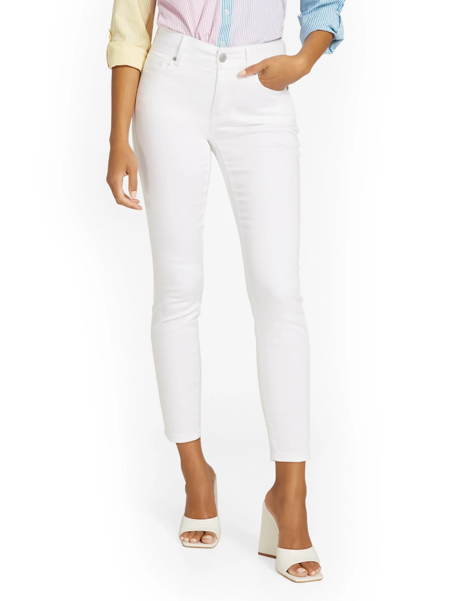 Curvy High-Waisted Super-Skinny Ankle Jeans - White - Image 2