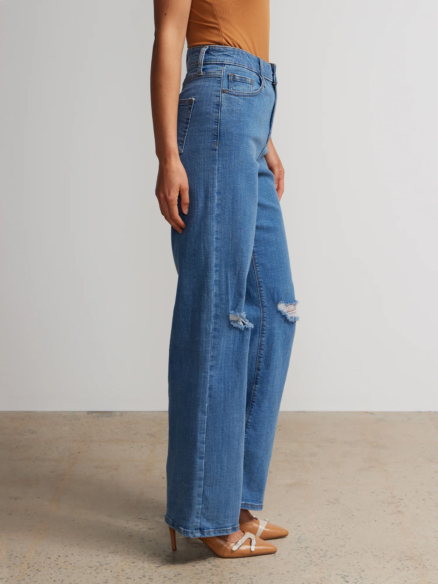 Essential High Rise Wide Leg Jeans - Image 2