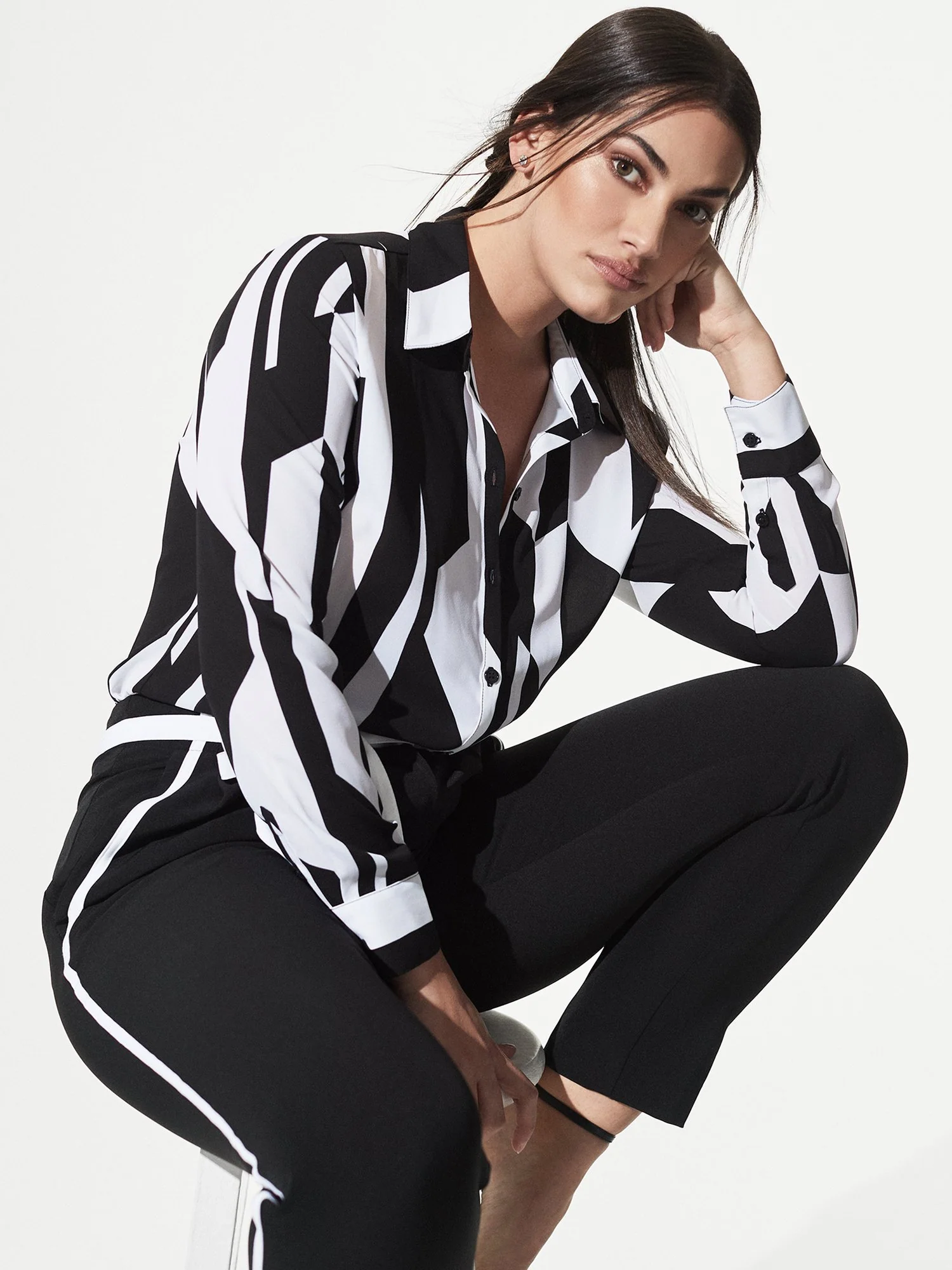 Geometric-Print Button-Front Blouse - Image 2