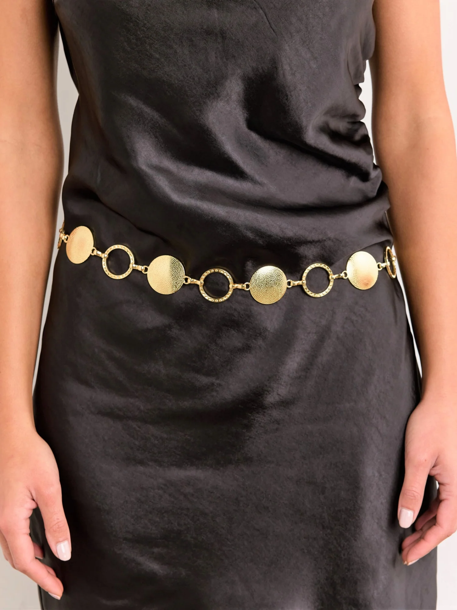 Hammered Circle Chain Belt