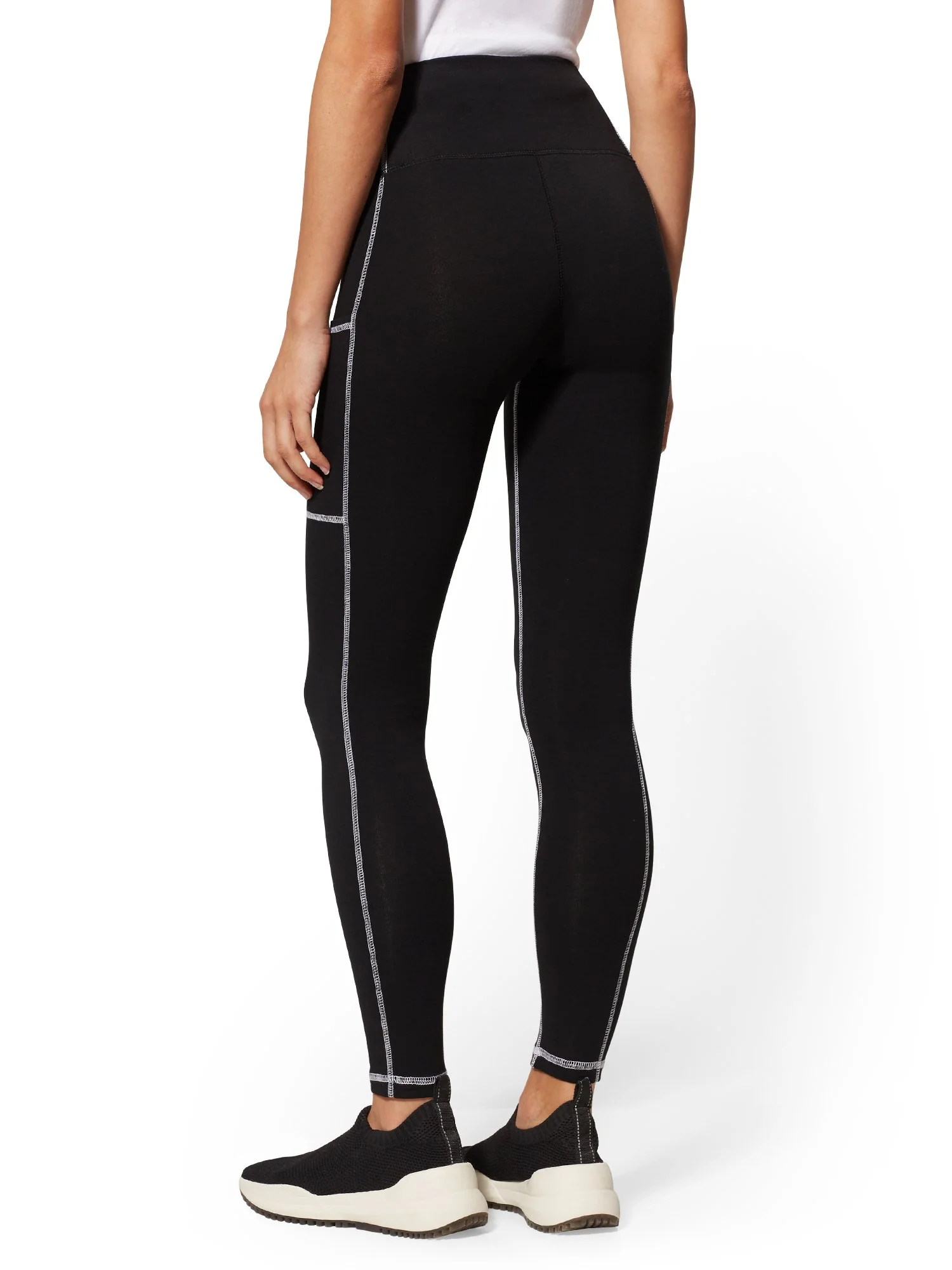 High-Waisted Black Pocket Legging - Image 3