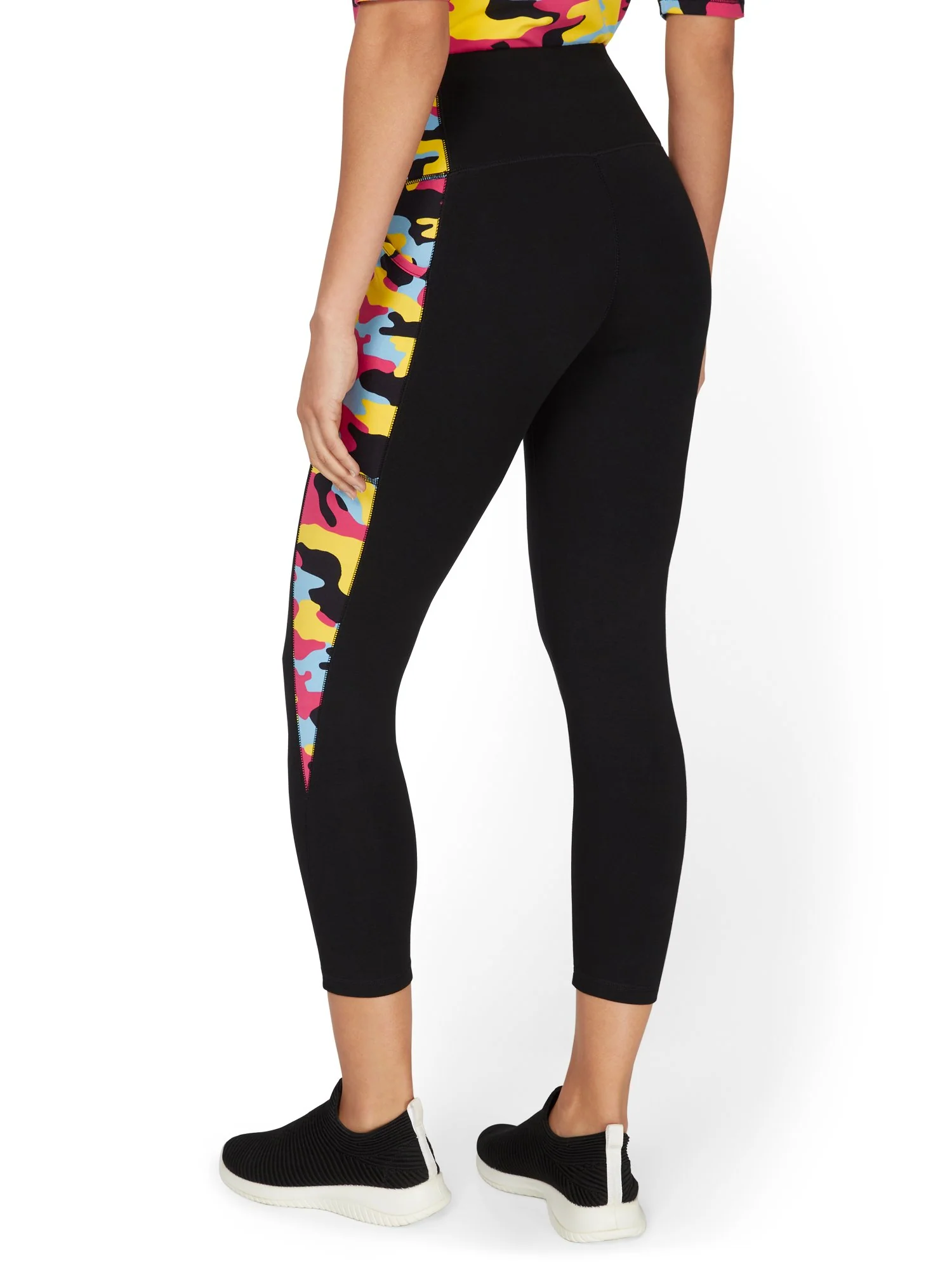 High-Waisted Camo-Print Pocket Legging - Image 3