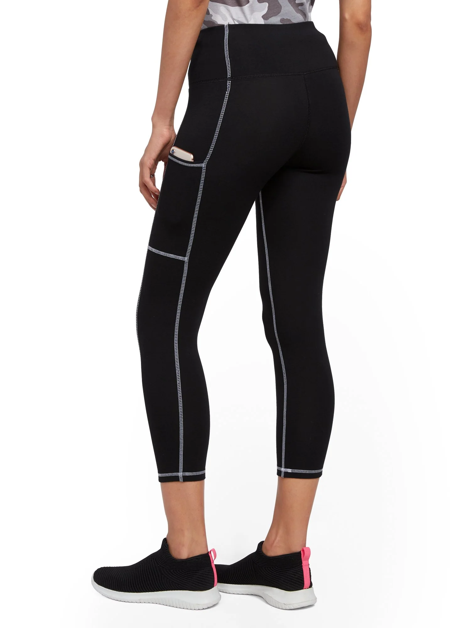 High-Waisted Capri Pocket Legging - Black - Image 3