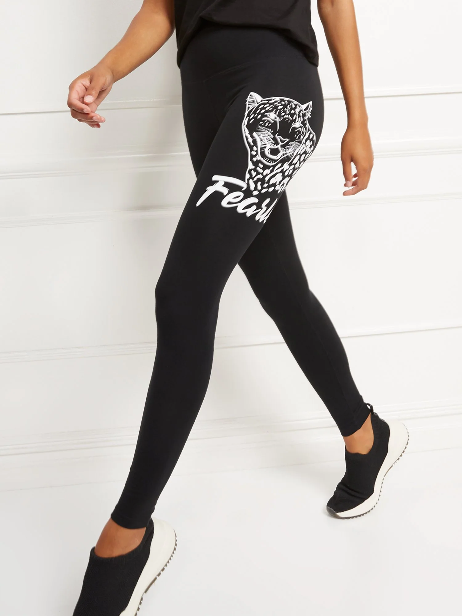 High-Waisted 'Fearless' Pocket Legging - Image 2