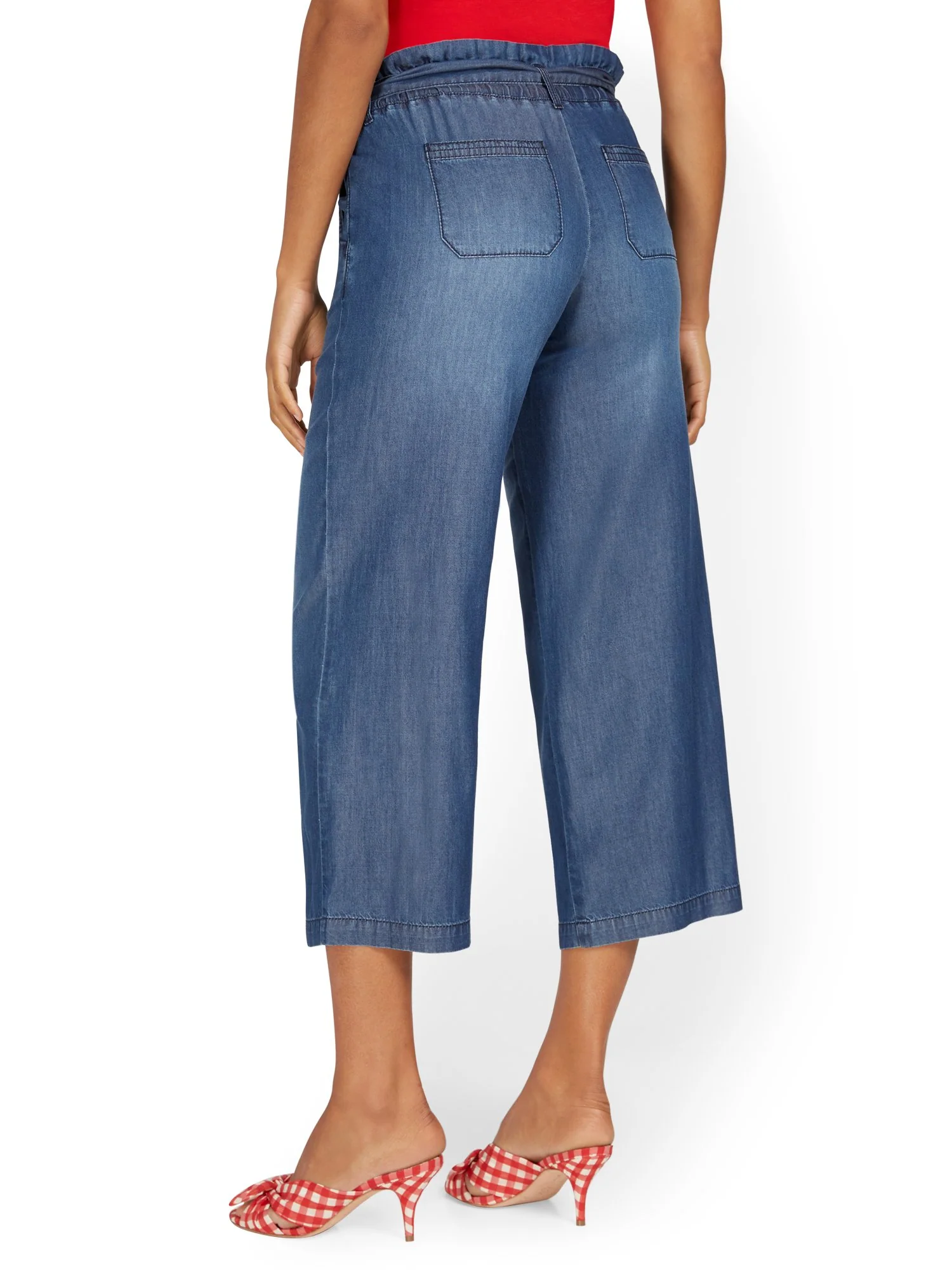 High-Waisted Wide-Leg Capri Jeans - Image 3