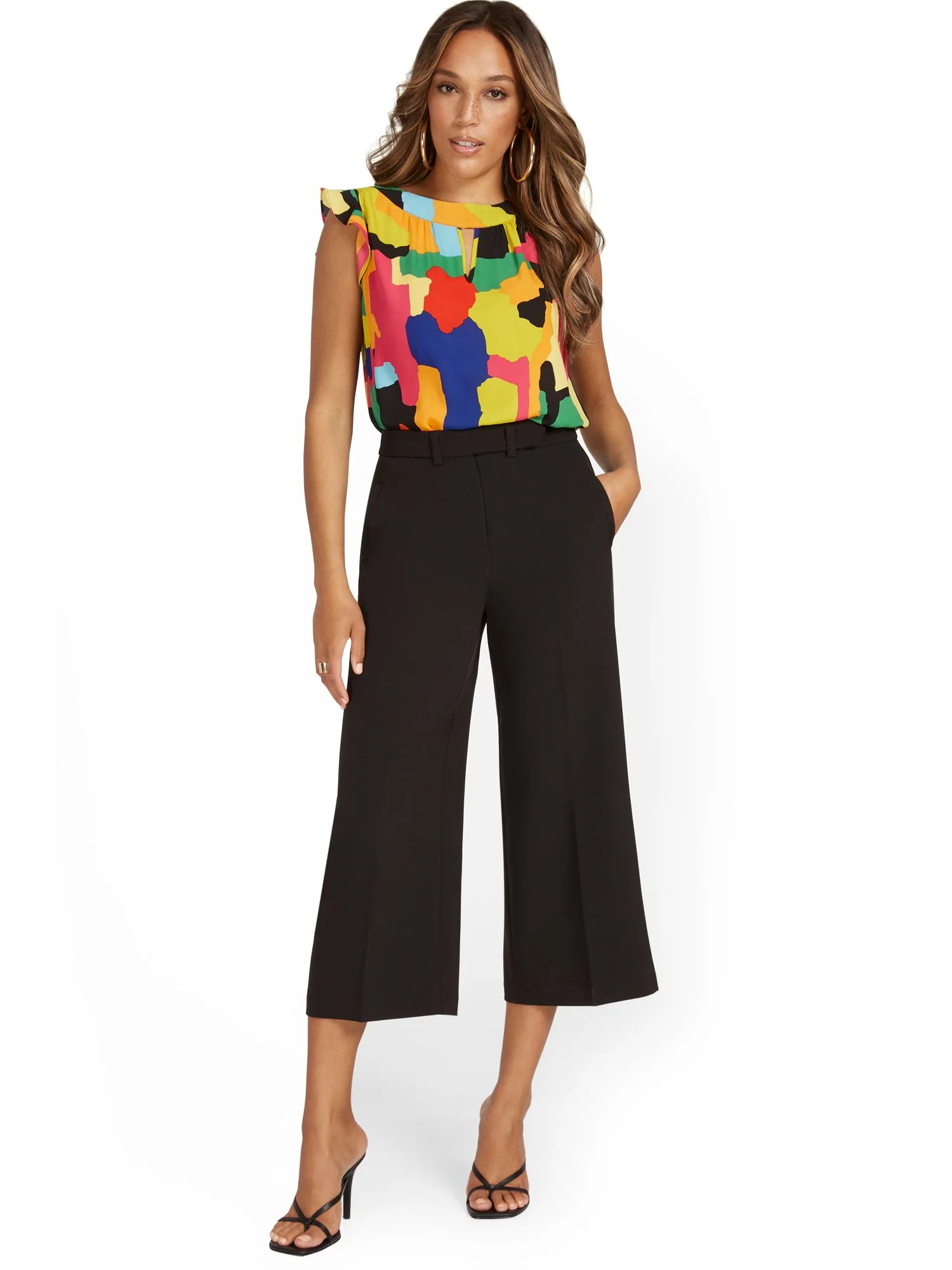 High-Waisted Wide-Leg Capri Pant - Image 4