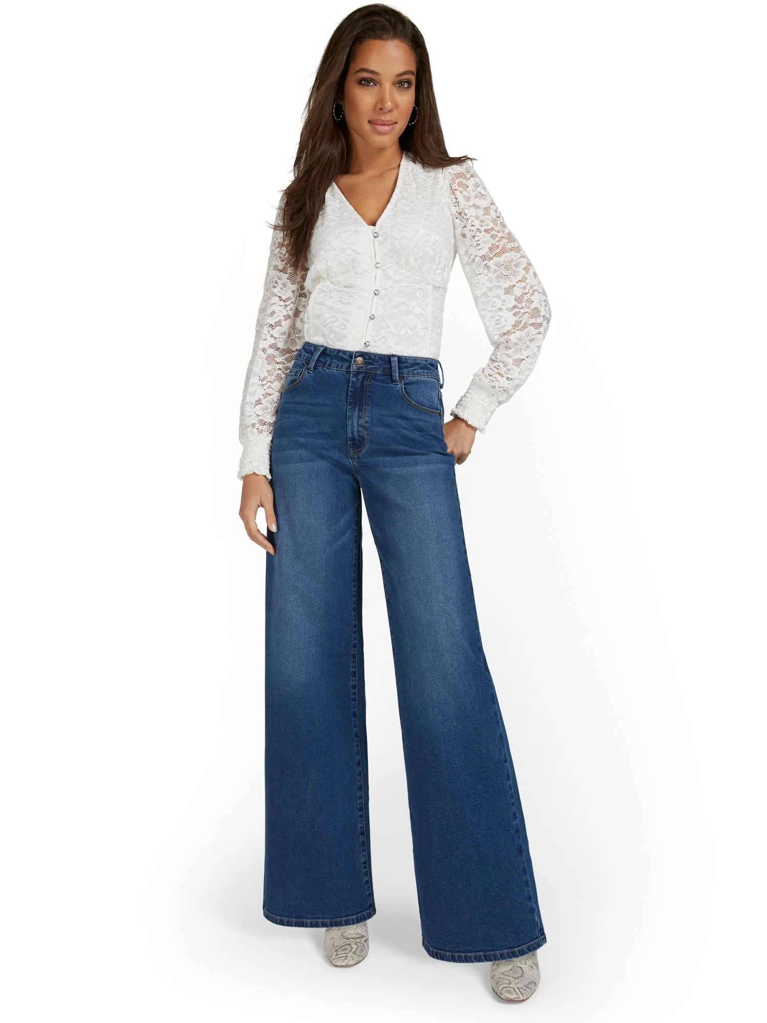 High-Waisted Wide-Leg Jeans - Image 4