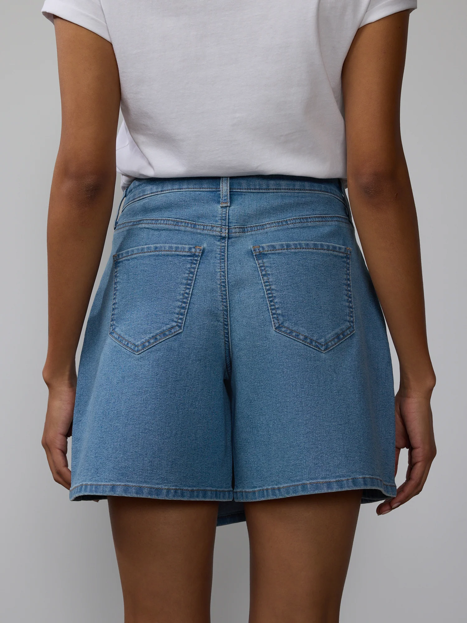 High Rise Overlap 7-Inch Skort - Image 3