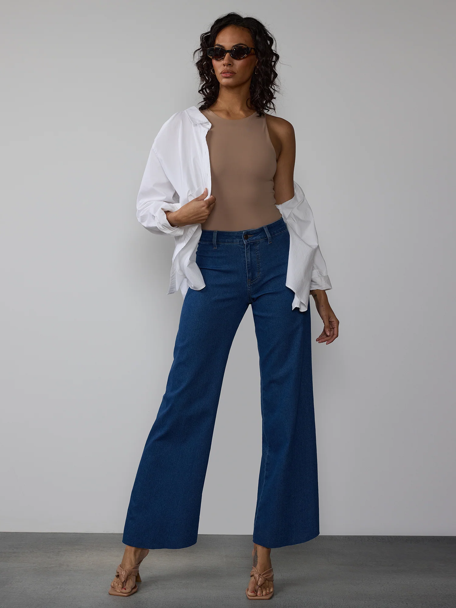 High Rise Wide Leg Seamless Jeans