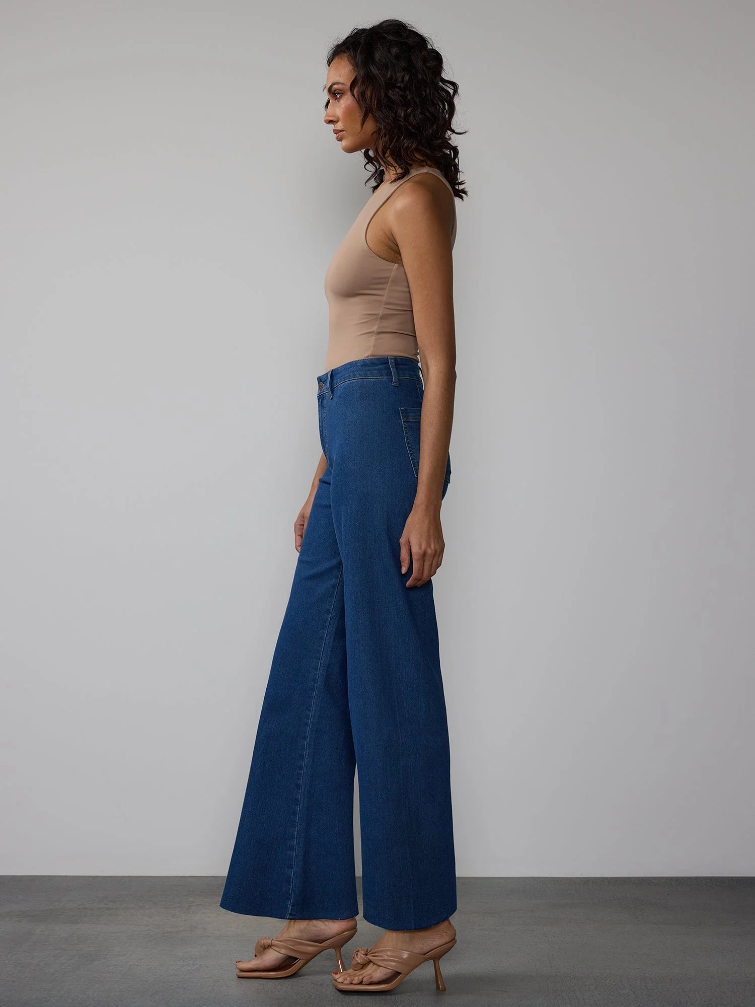 High Rise Wide Leg Seamless Petite Jeans - Image 2
