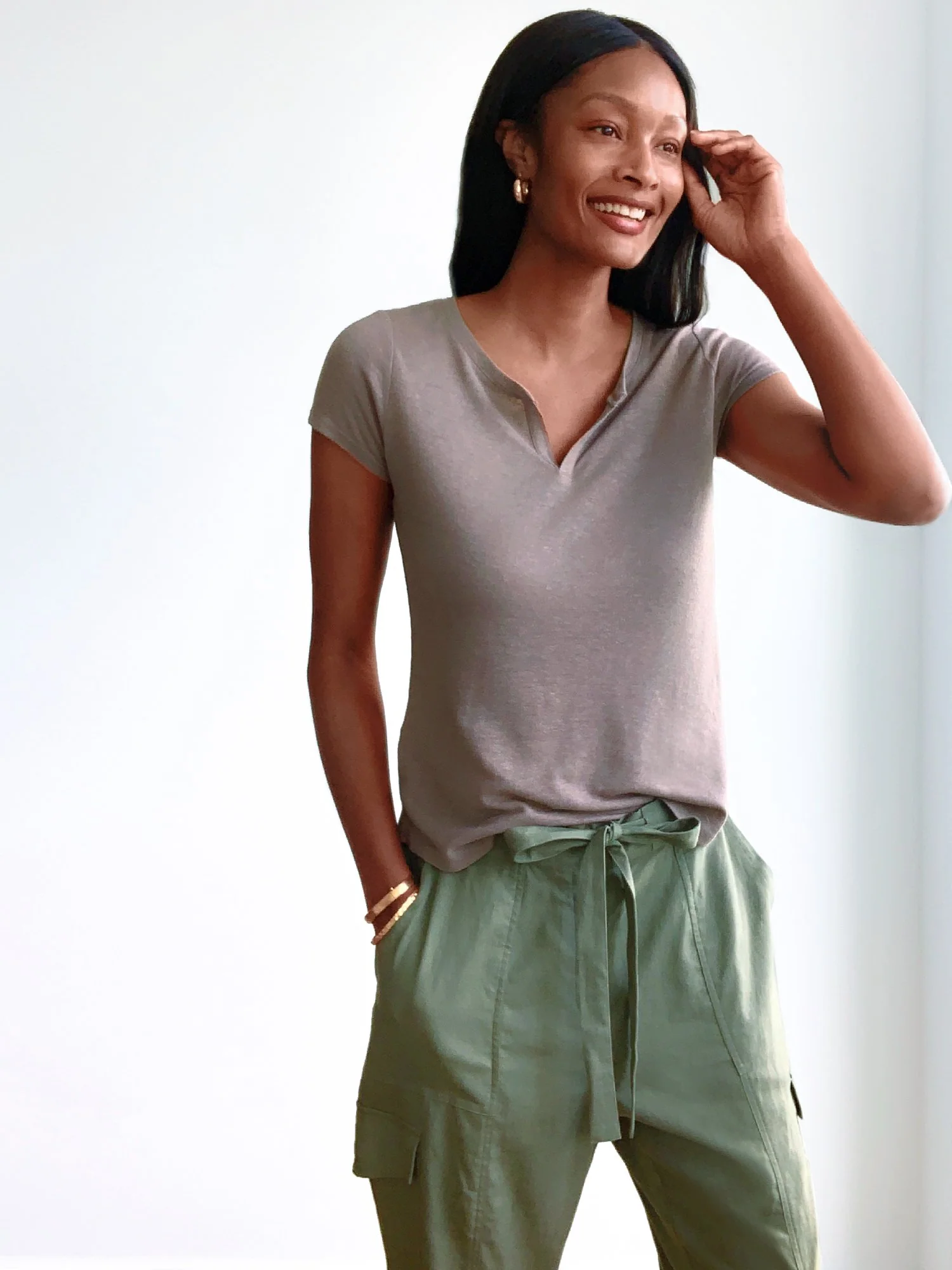 Linen-Blend Split-Neck Tee - Image 11