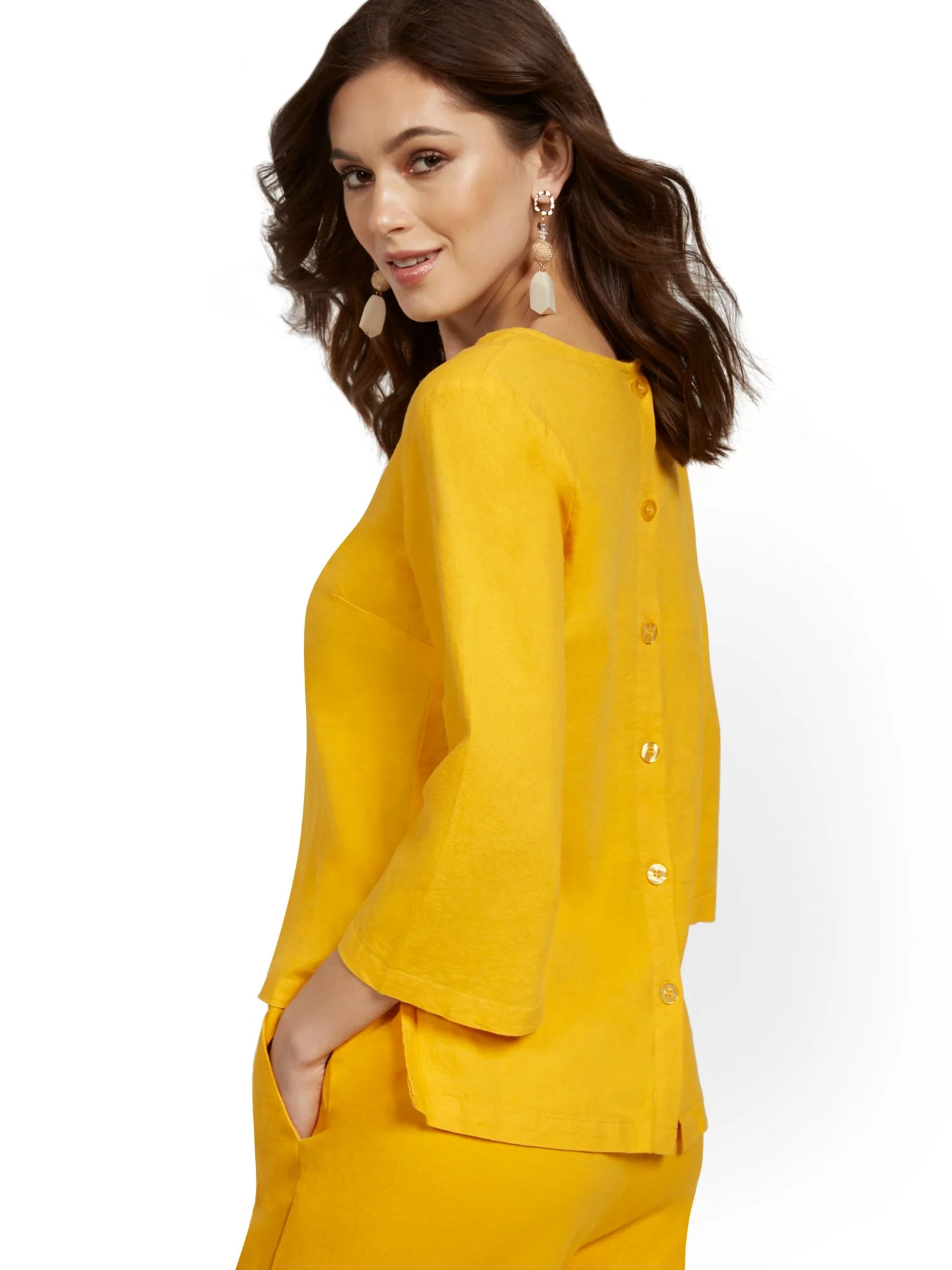 Linen-Blend V-Neck Button-Back Top - Image 10