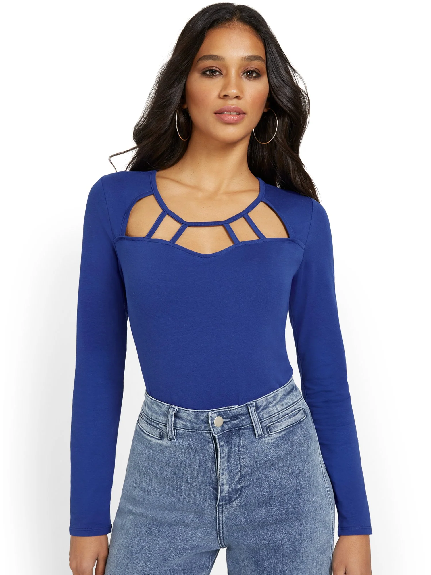 Long-Sleeve Cut-Out City Tee - Image 9