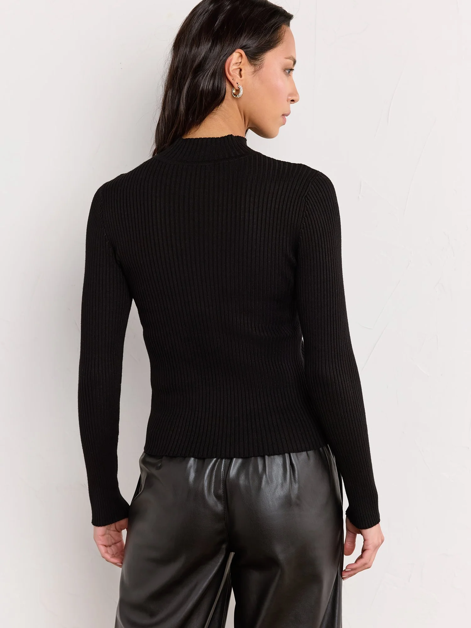 Lush Long-Sleeve Keyhole Cutout Knit Top - Brands We Love - Image 4