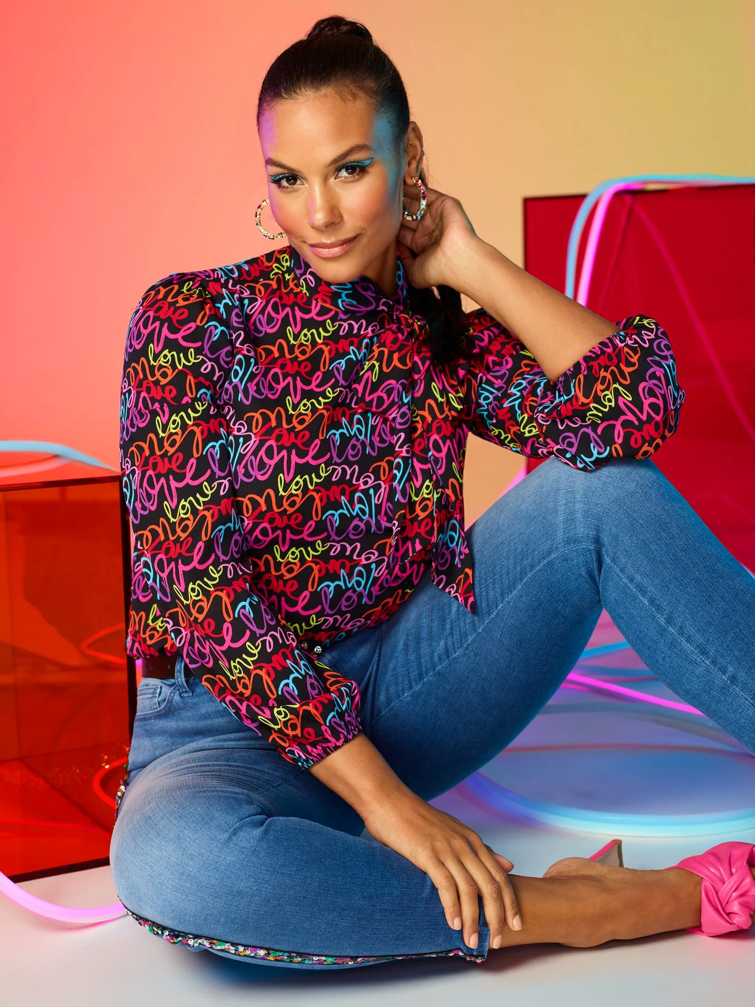 Love-Print Bow Blouse - Image 4