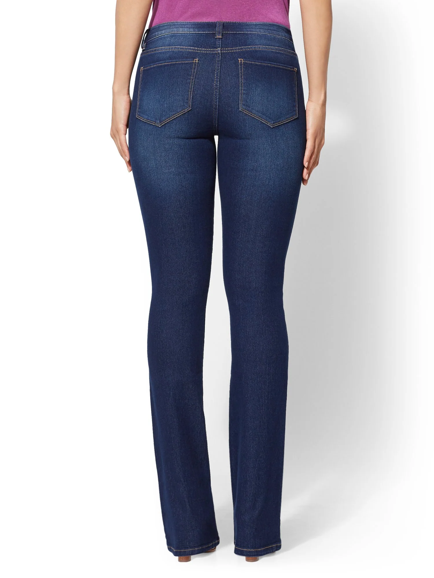 Mid-Rise Essential Stretch Bootcut Jeans - Image 3