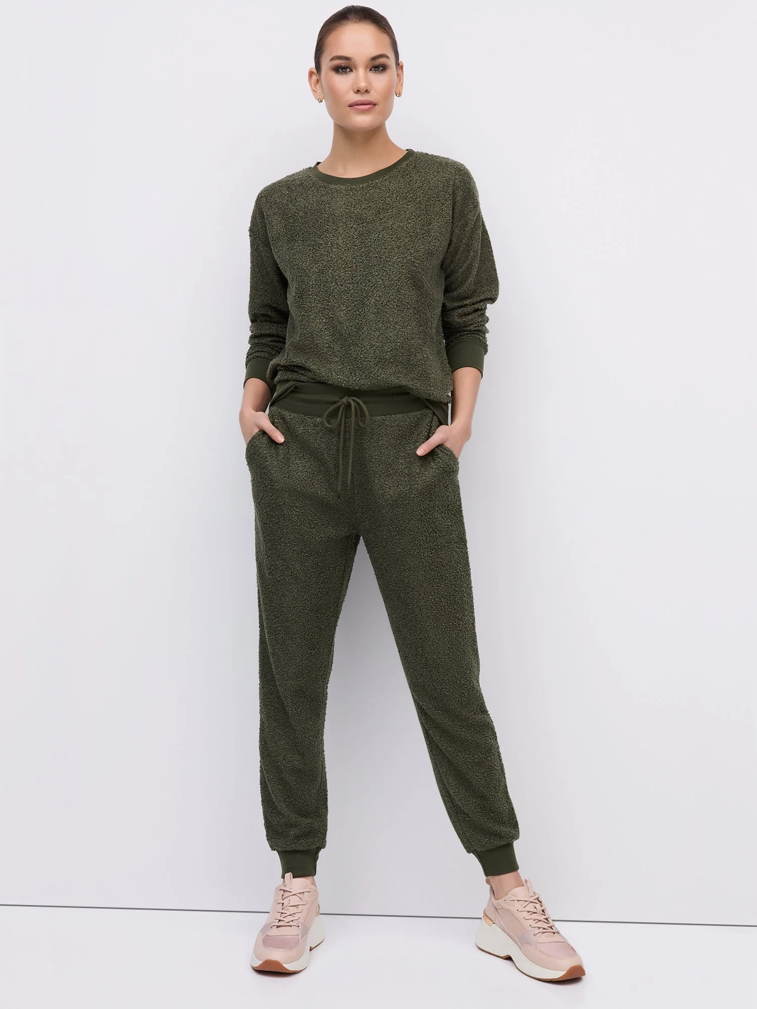 Mid-Rise Teddy Jogger Pant - Image 7