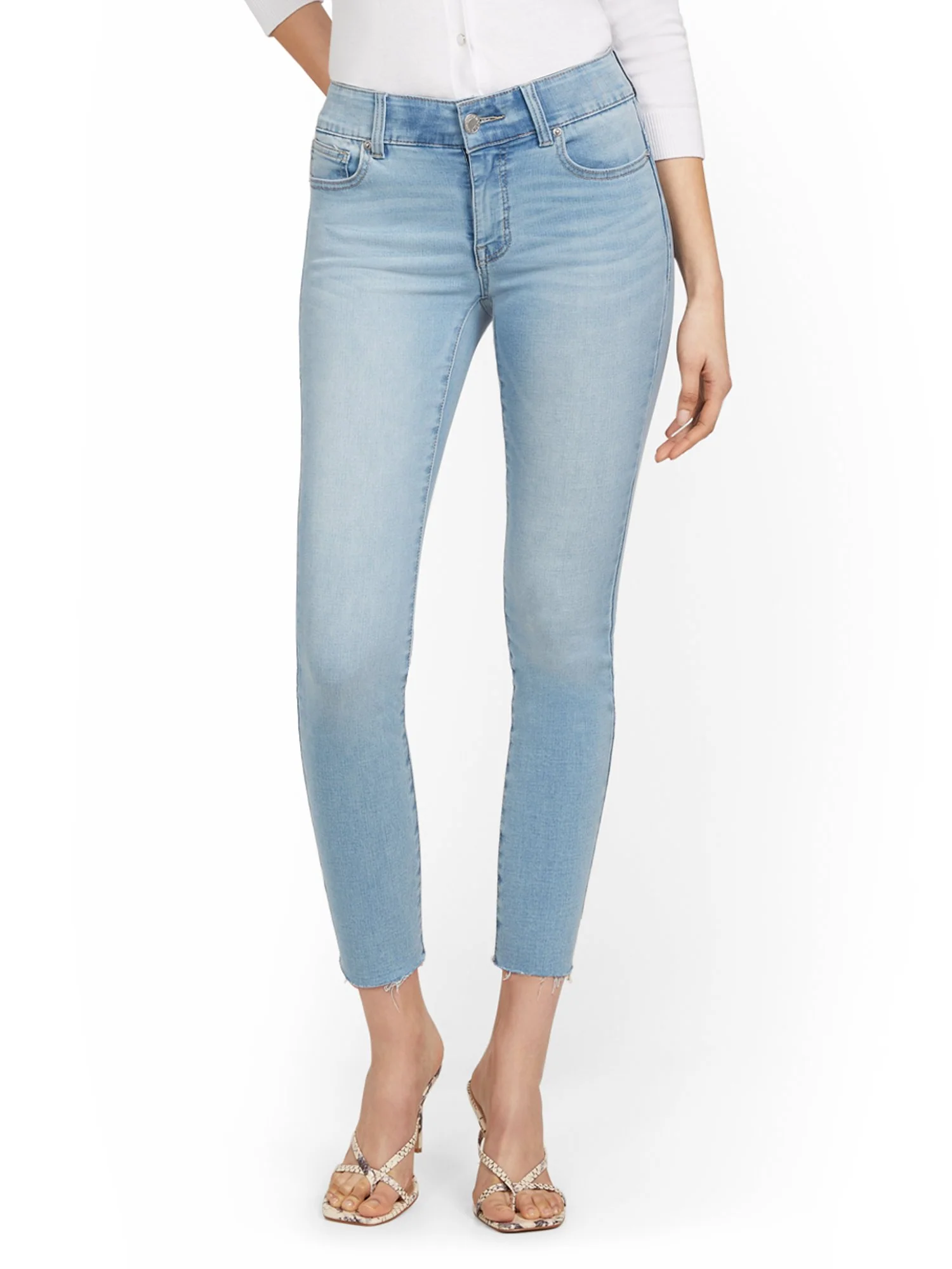 Mya Curvy High-Waisted Sculpting No Gap Super-Skinny Ankle Jeans - Light Wash - Image 2