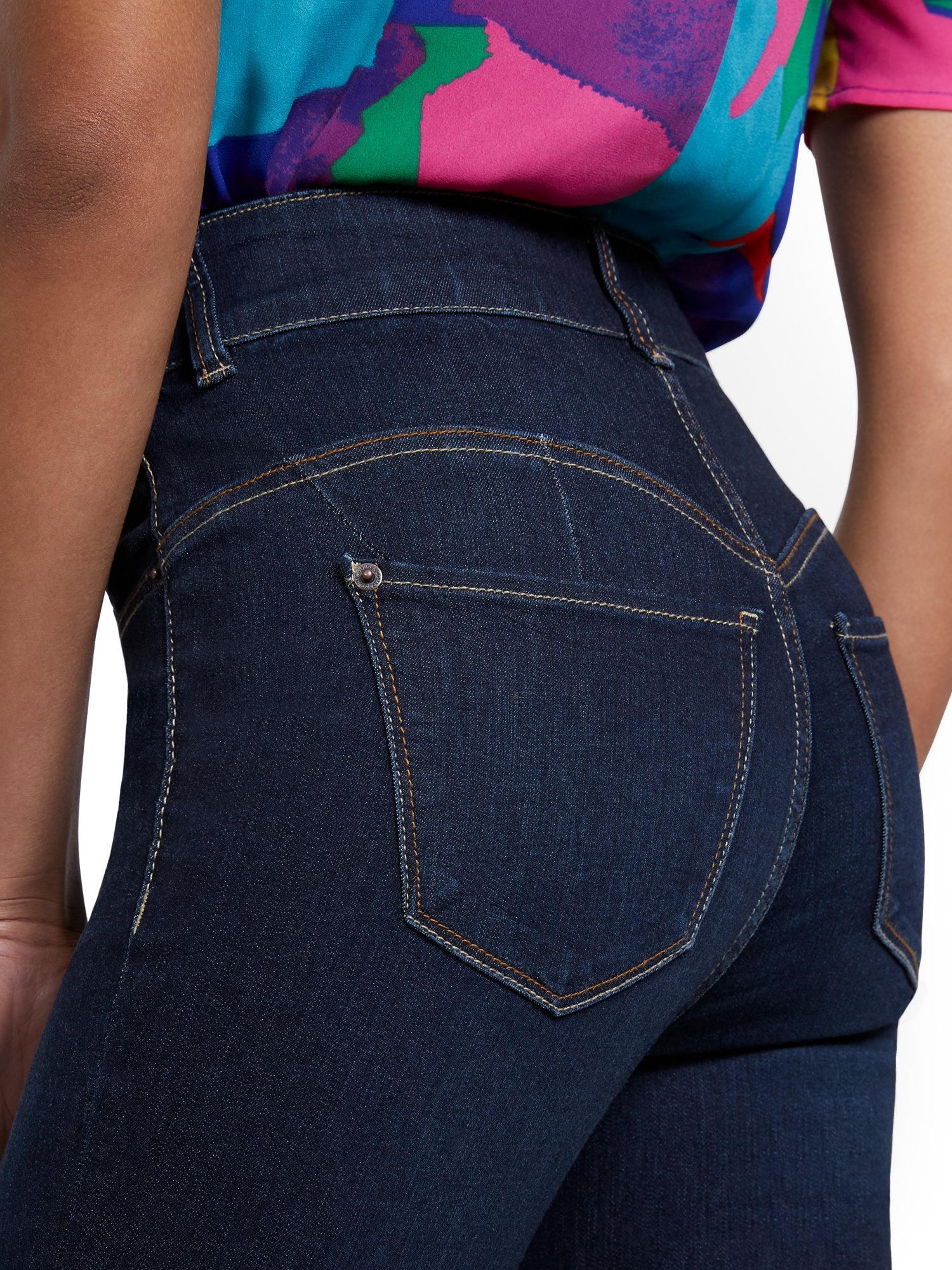 Mya Curvy Super High-Waisted Sculpting No Gap Super-Skinny Ankle Jeans - Image 4