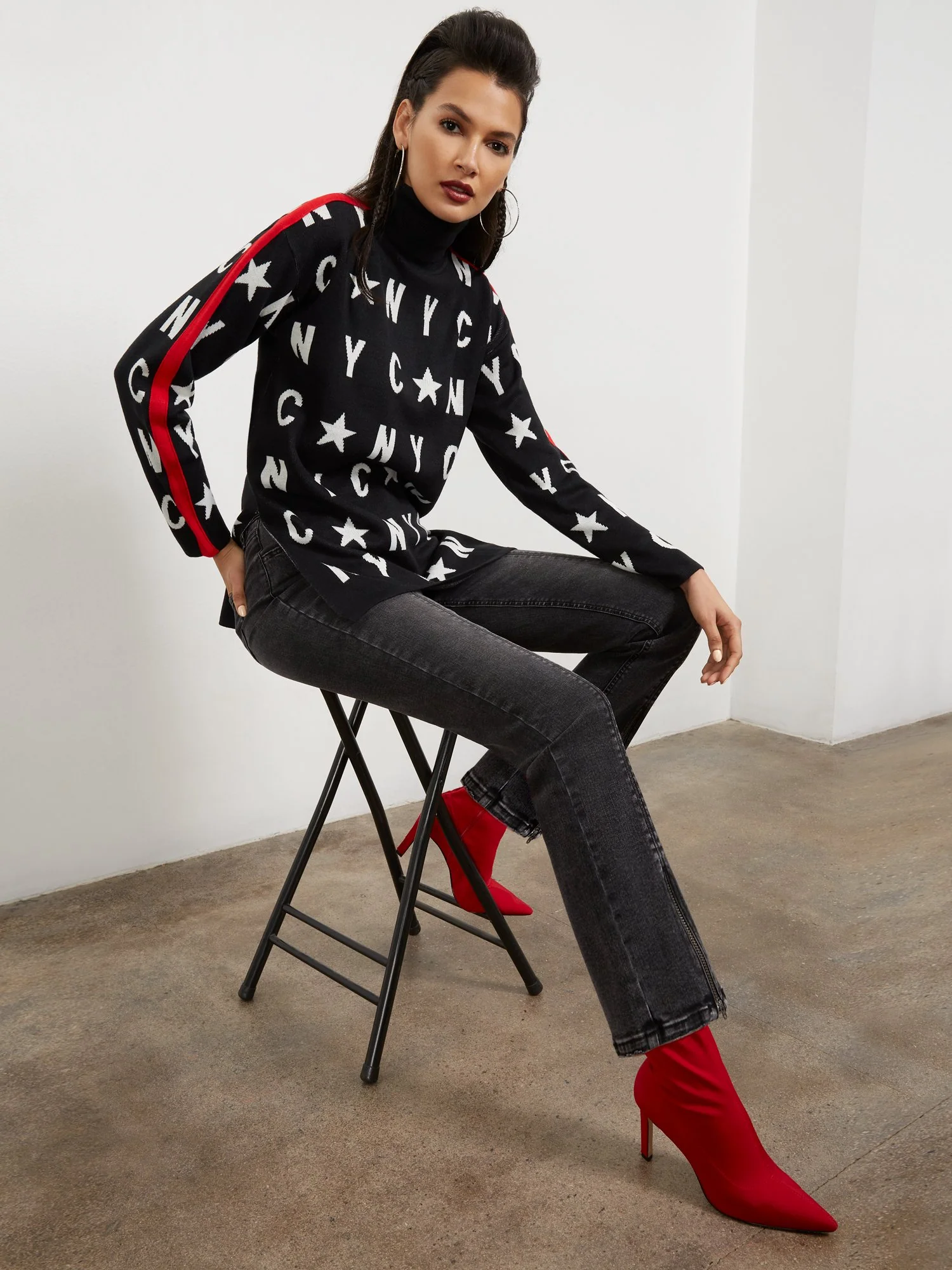 NYC Graphic Turtleneck Sweater - Image 2