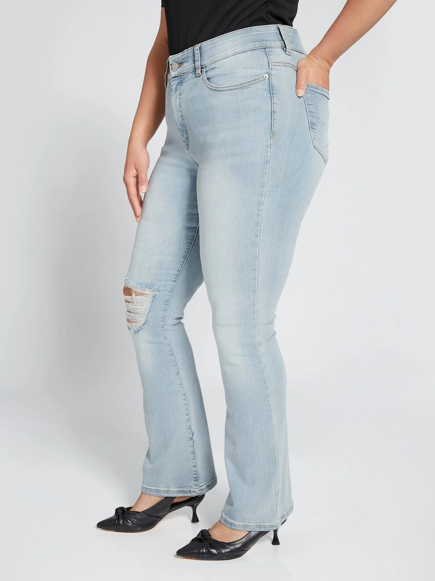 Petite Curvy High-Waisted Bootcut Jeans - Light Wash