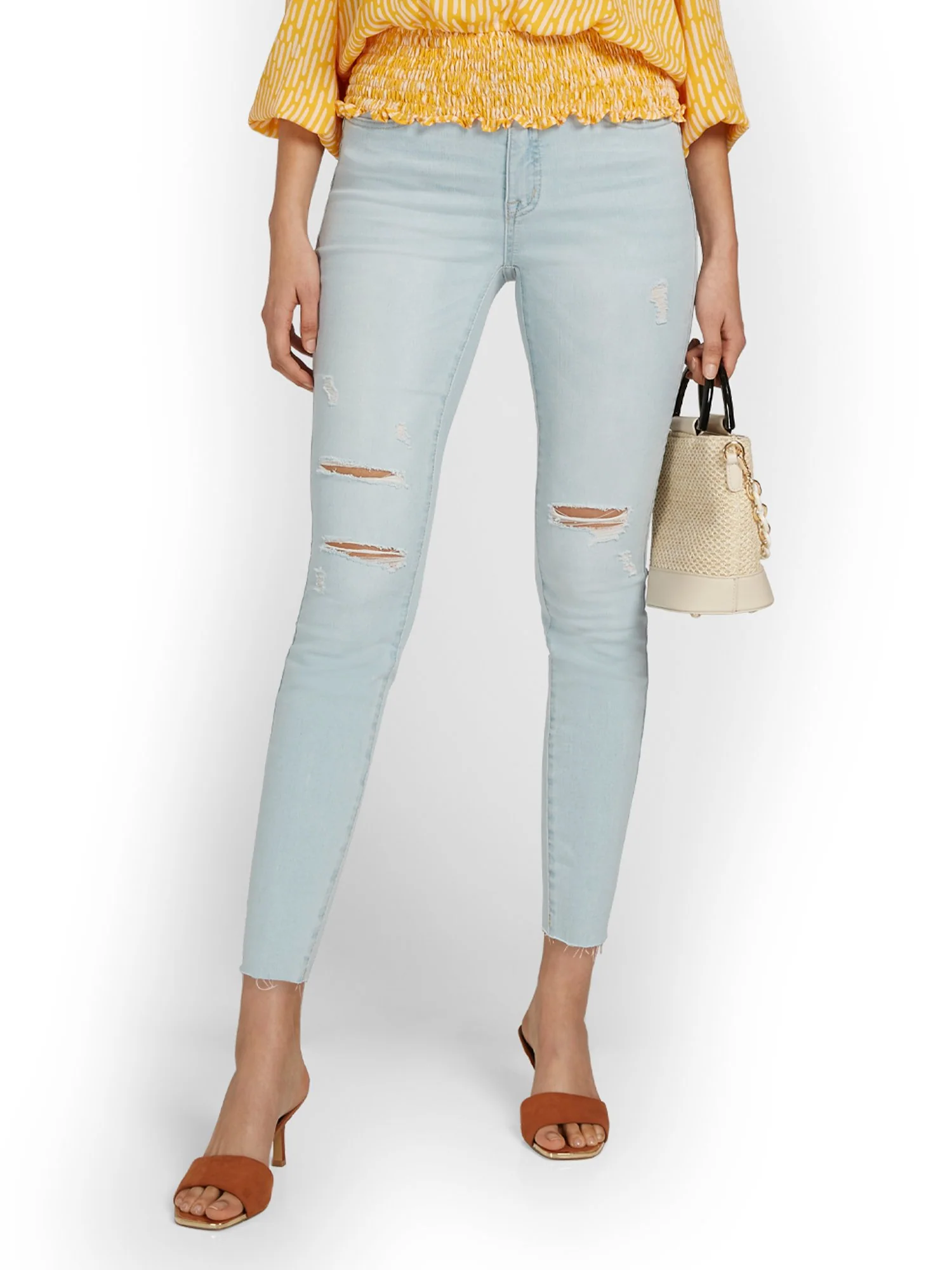 Petite Curvy Ultra High-Waisted Super-Skinny Ankle Jeans - Light Wash - Image 2
