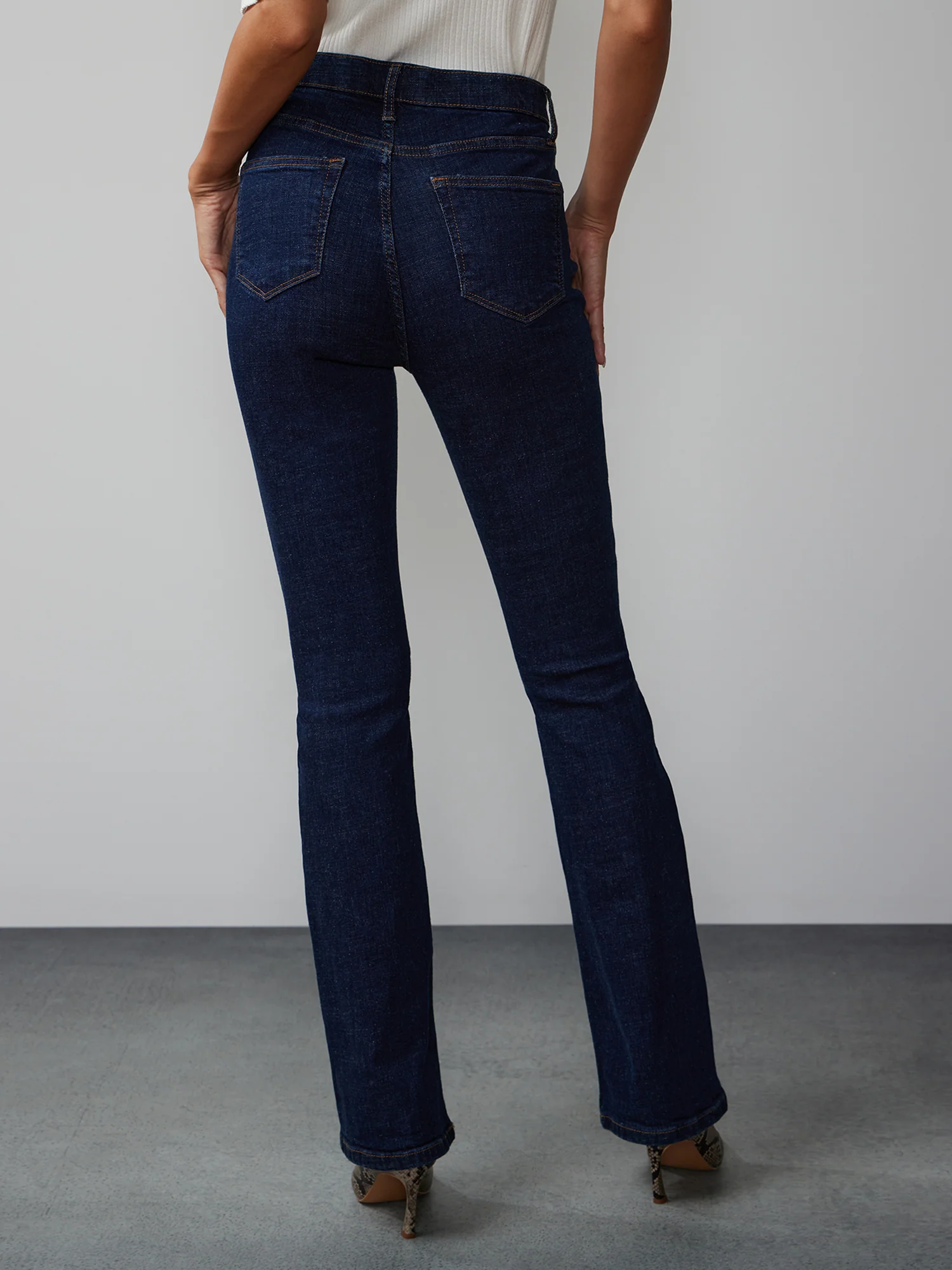 Petite Essential High-Waisted Bootcut Jeans - Dark Wash - Image 3