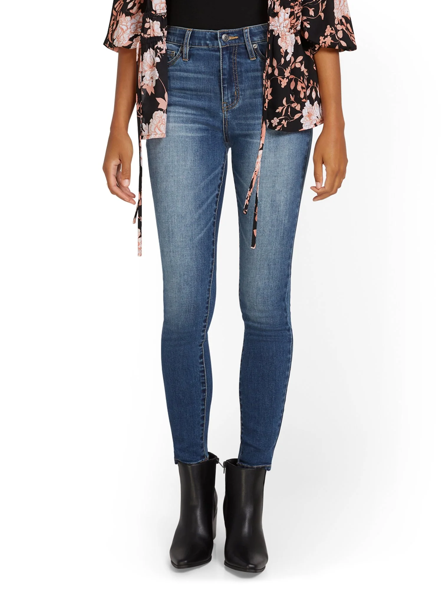 Petite High-Waisted Curvy Essential Skinny Jeans - Orchard Wash - Image 2