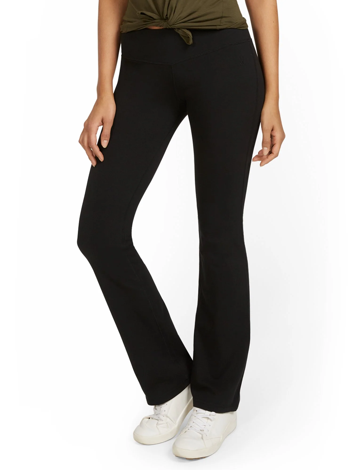 Petite Mid-Rise Yoga Bootcut Pant