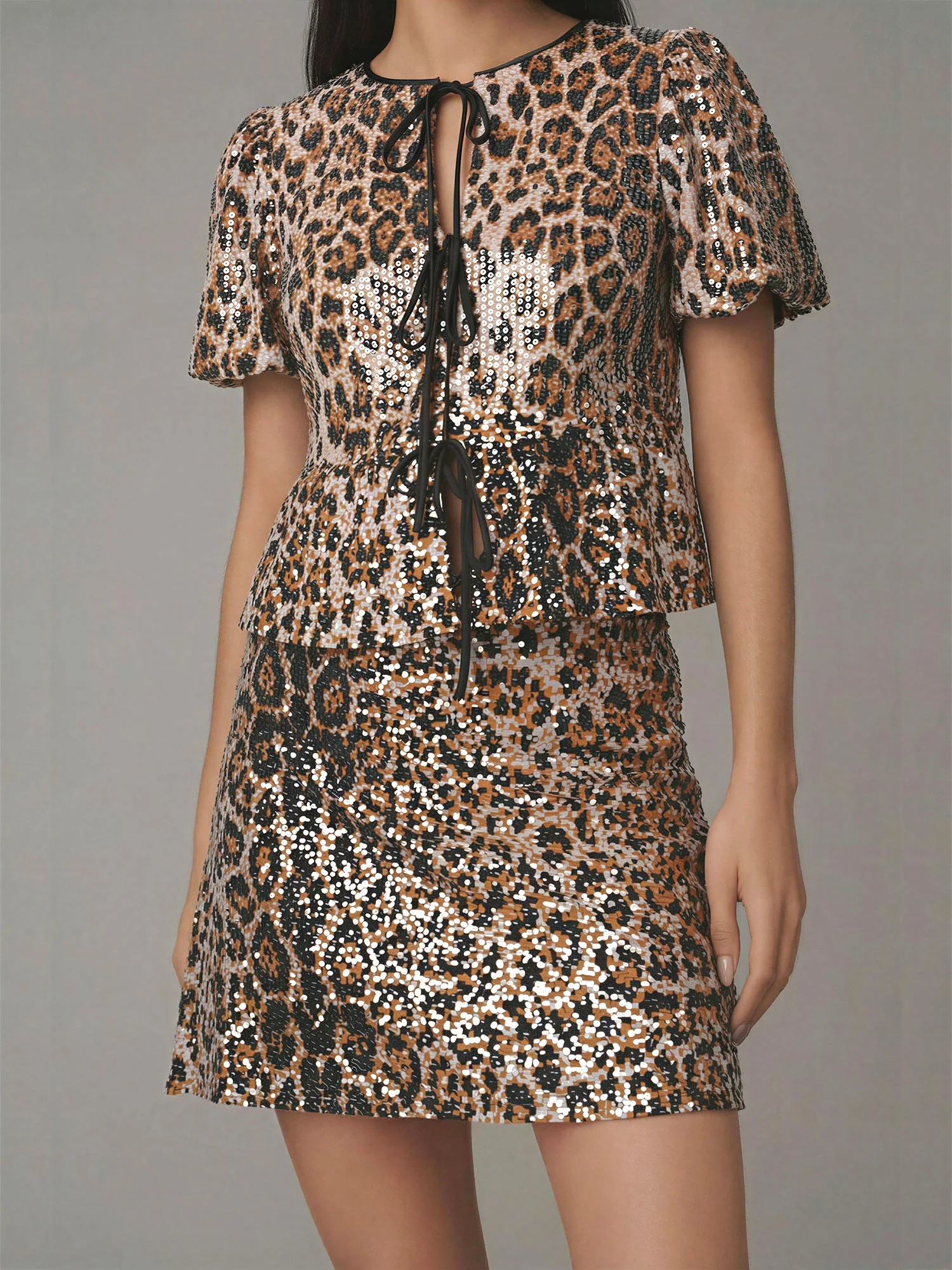 Contrast Bow Sequin Animal Top - Image 8