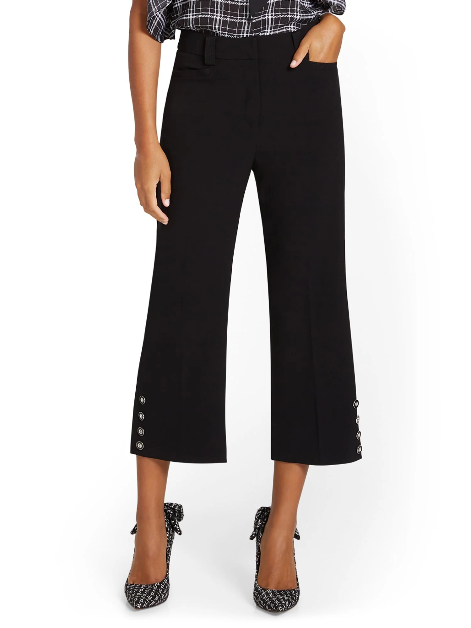 Side-Button Wide-Leg Capri Pant