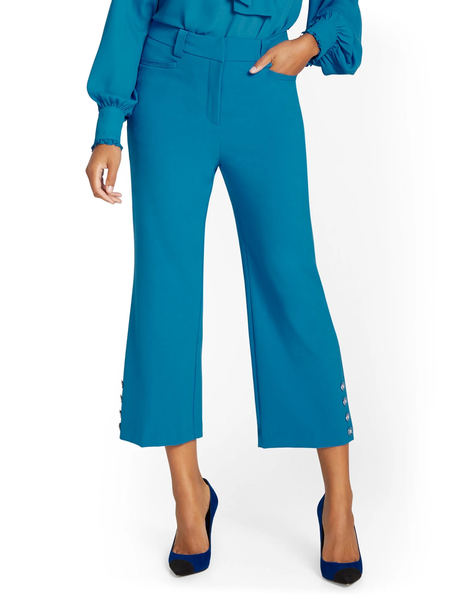 Side-Button Wide-Leg Capri Pant - Image 6