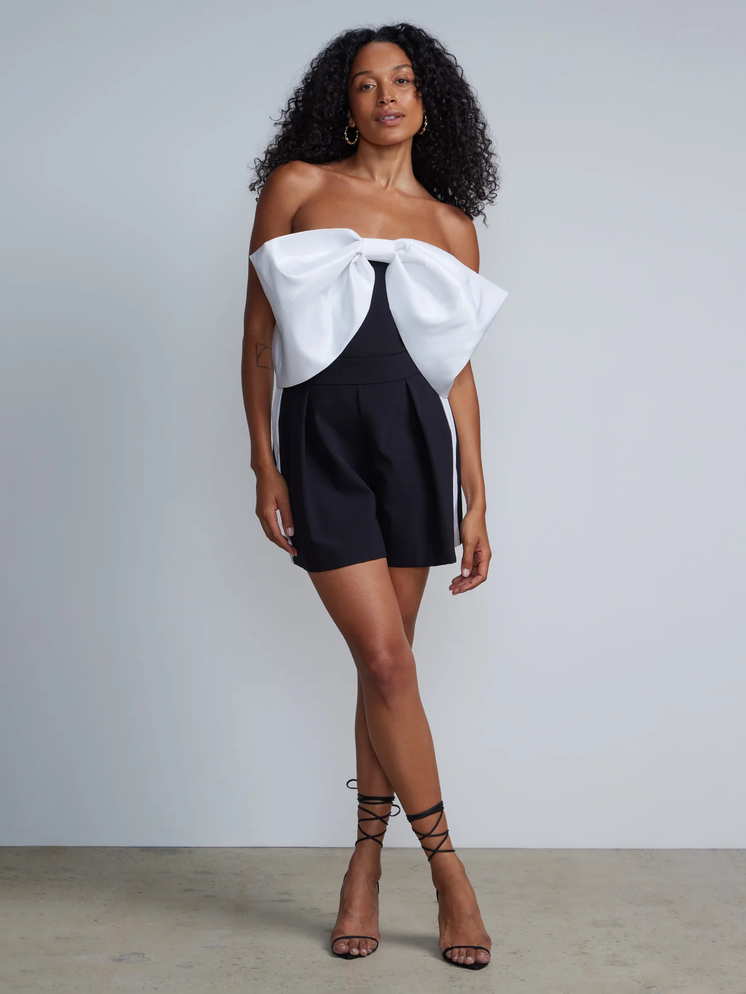 Side Stripe Pleated Short - Image 4
