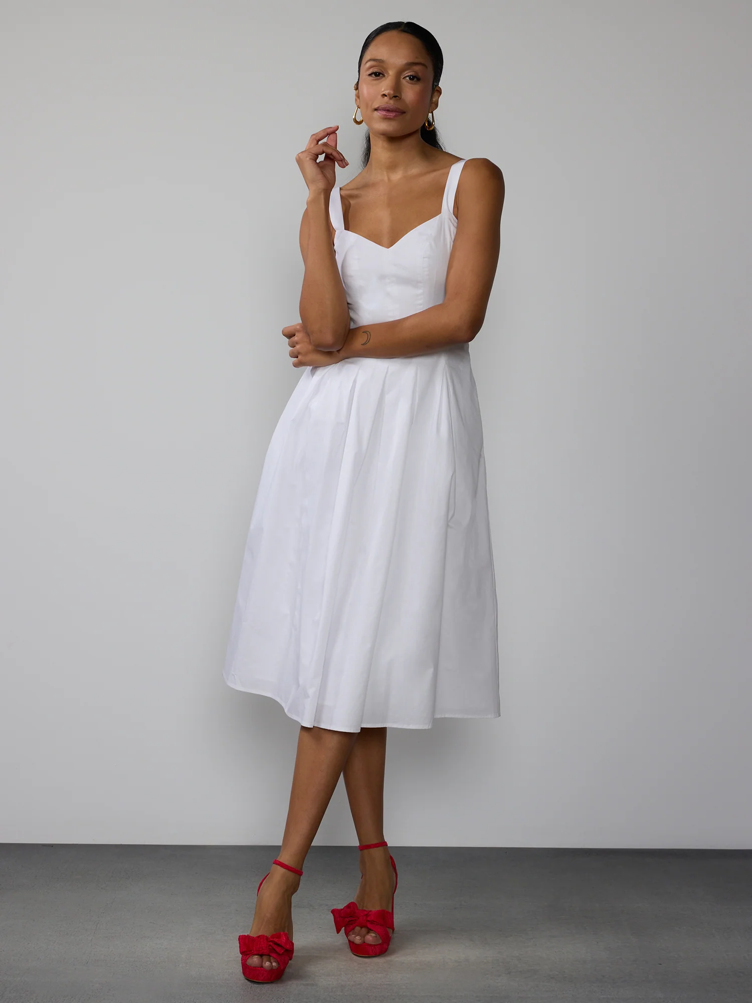 Pleat Detail Open Back Midi Dress - Image 5