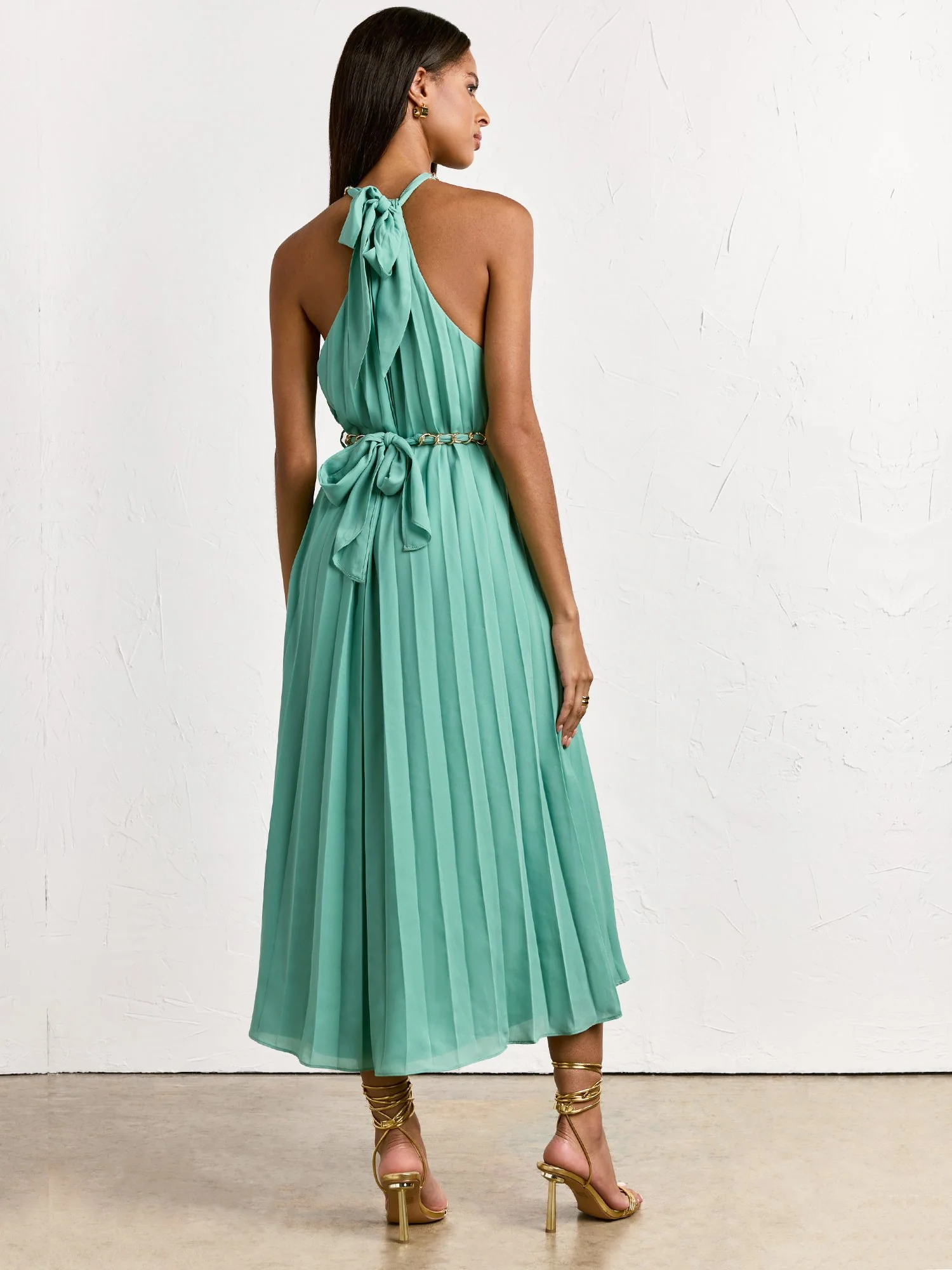 Sleeveless Chain Belt Pleated Midi Dress - Hidden Label - Image 10