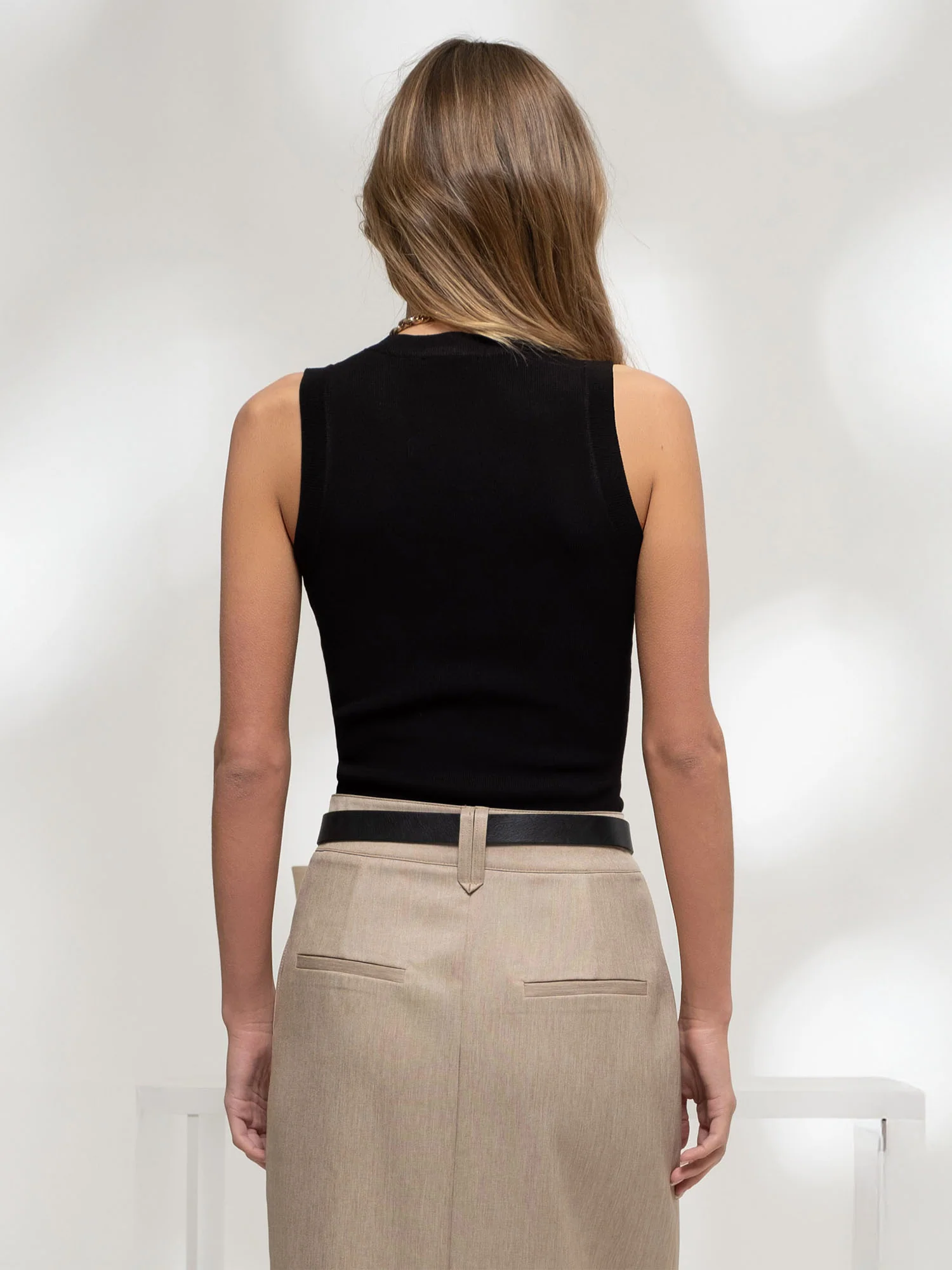 Sleeveless Knt Tank - Image 4