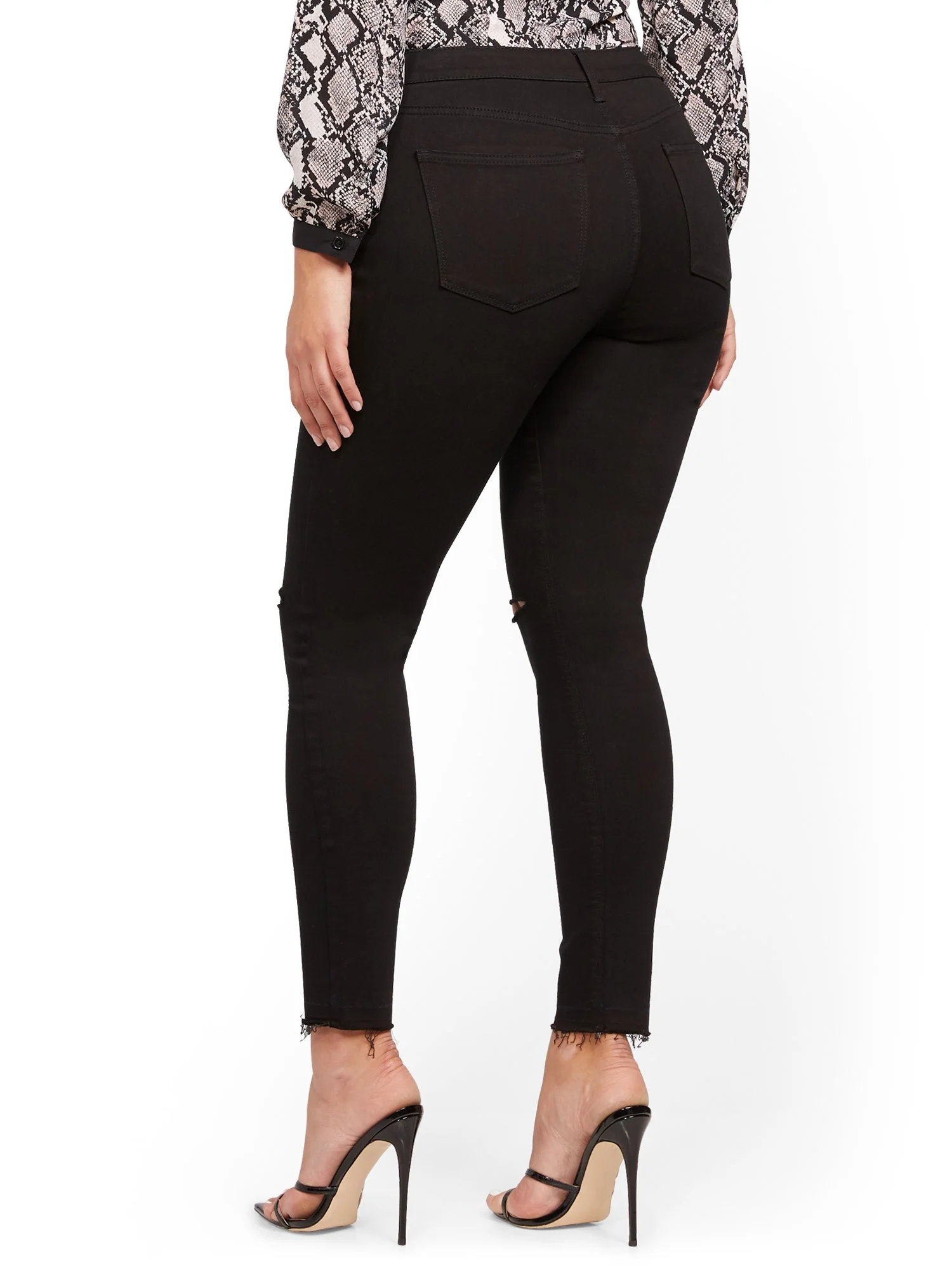 Sunday Mid-Rise Super-Skinny Jeans - Black - Image 3